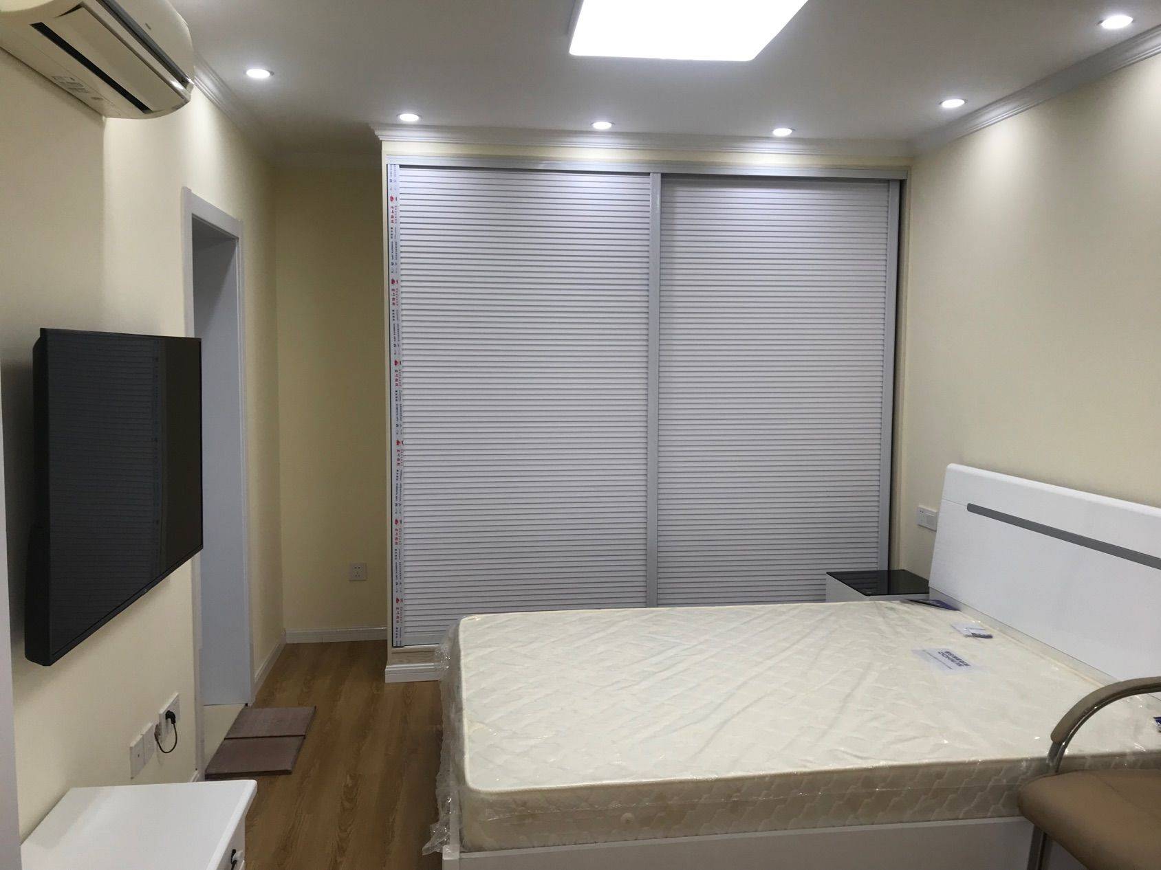 Cozy Home-Clean&Comfy-No Gender Limit-Hustle & Bustle-“Friends”-Chilled-Pet Friendly