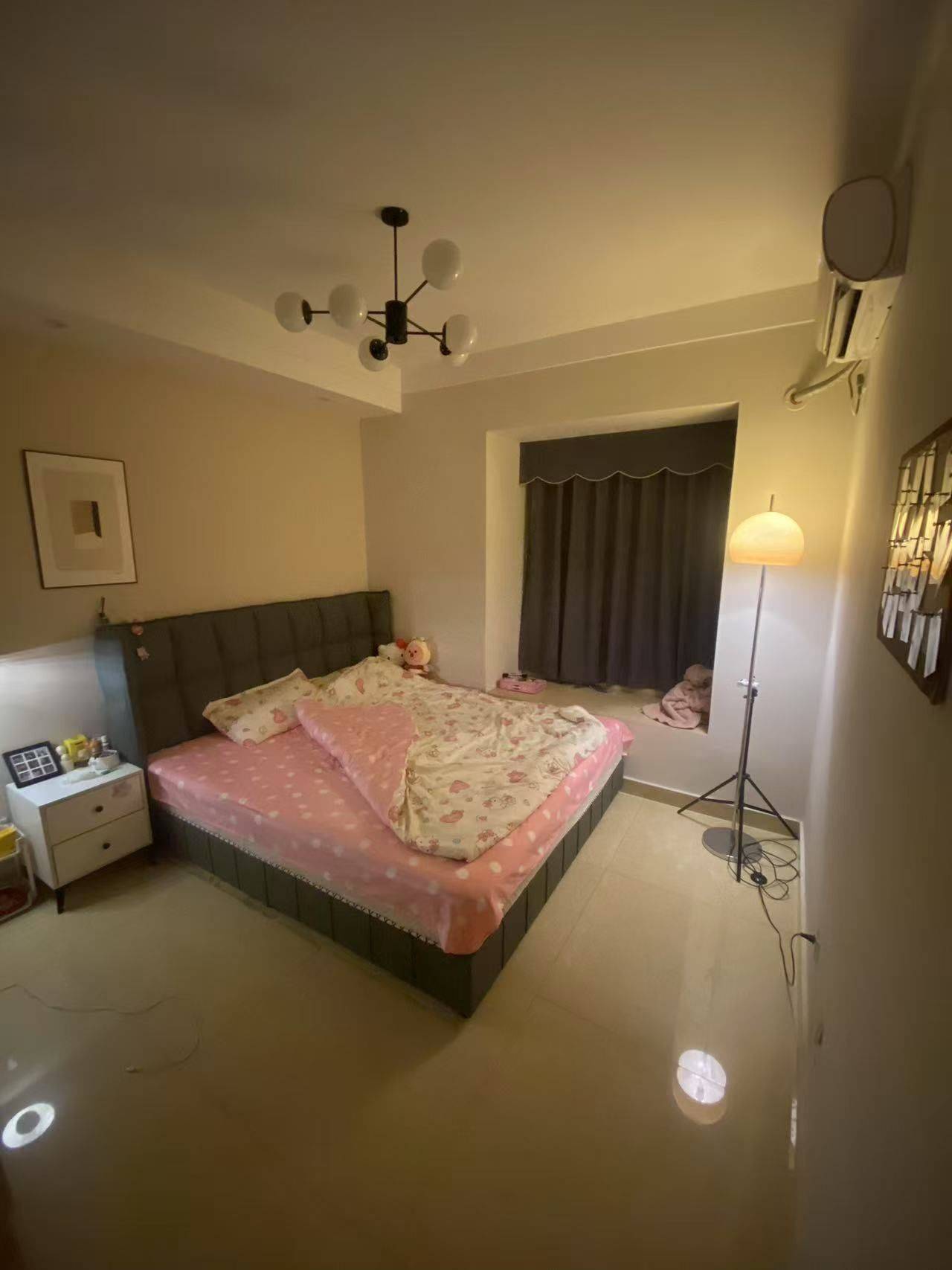 Chengdu-Chenghua-Cozy Home,Clean&Comfy,No Gender Limit,Hustle & Bustle,“Friends”,Chilled,LGBTQ Friendly
