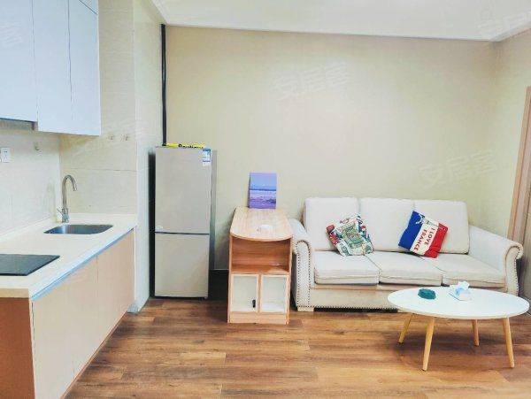 Chengdu-Shuangliu-Cozy Home,Clean&Comfy,No Gender Limit,Hustle & Bustle,“Friends”,Chilled,LGBTQ Friendly,Pet Friendly