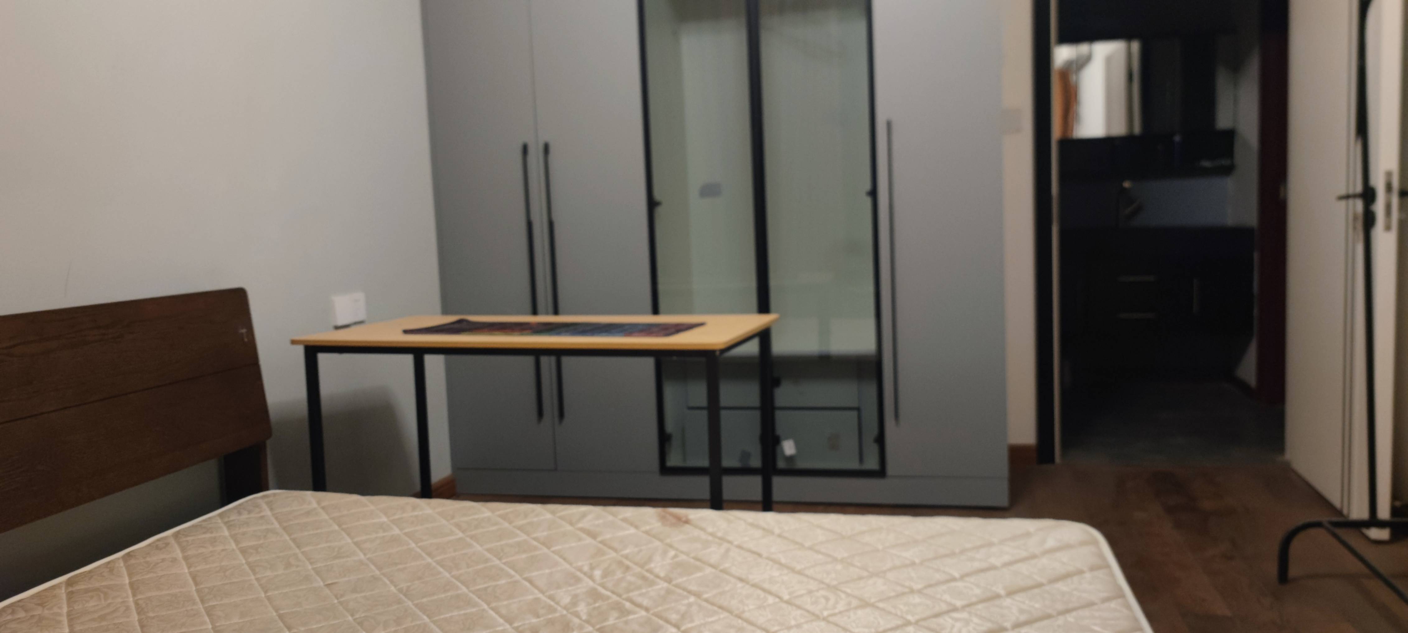 Wuhan-Hongshan-Hustle & Bustle