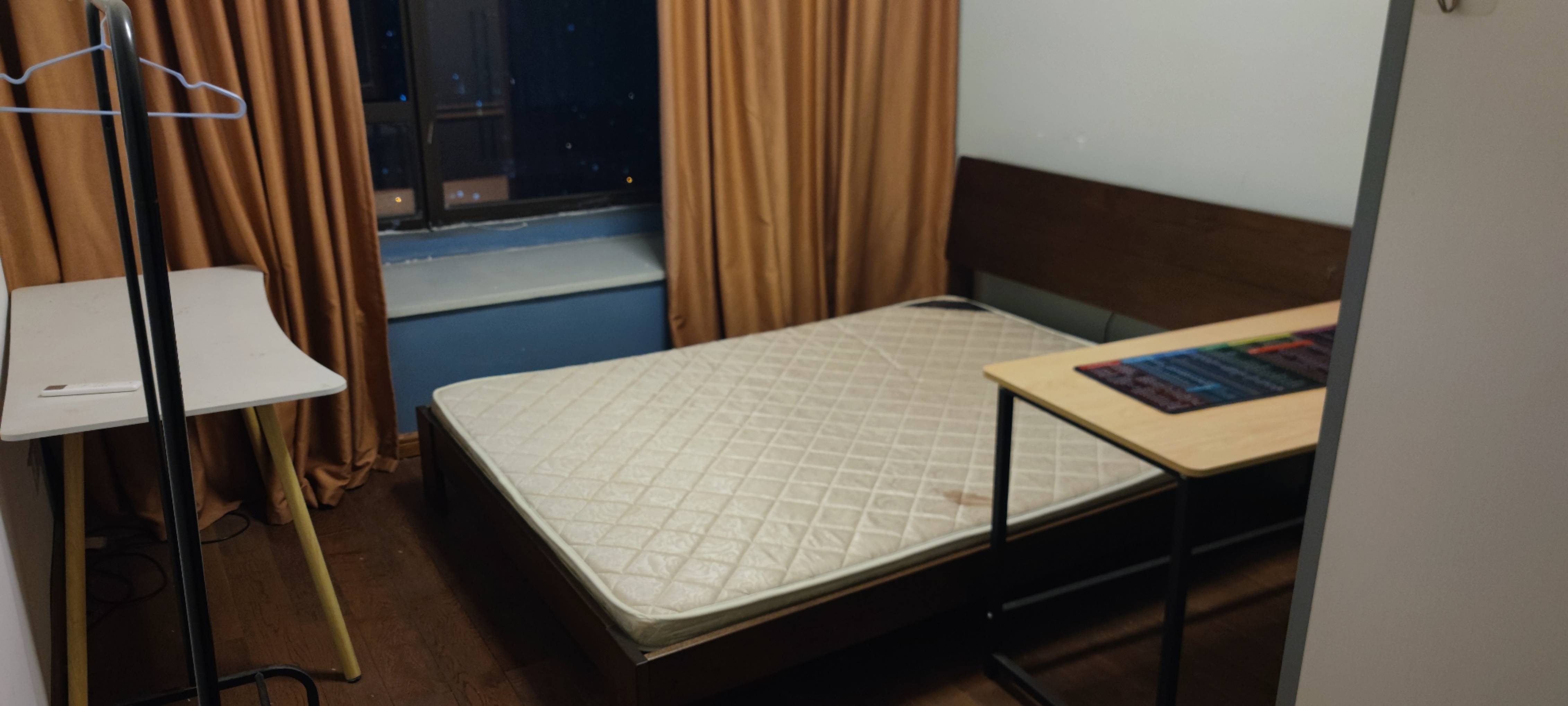 Wuhan-Hongshan-Hustle & Bustle