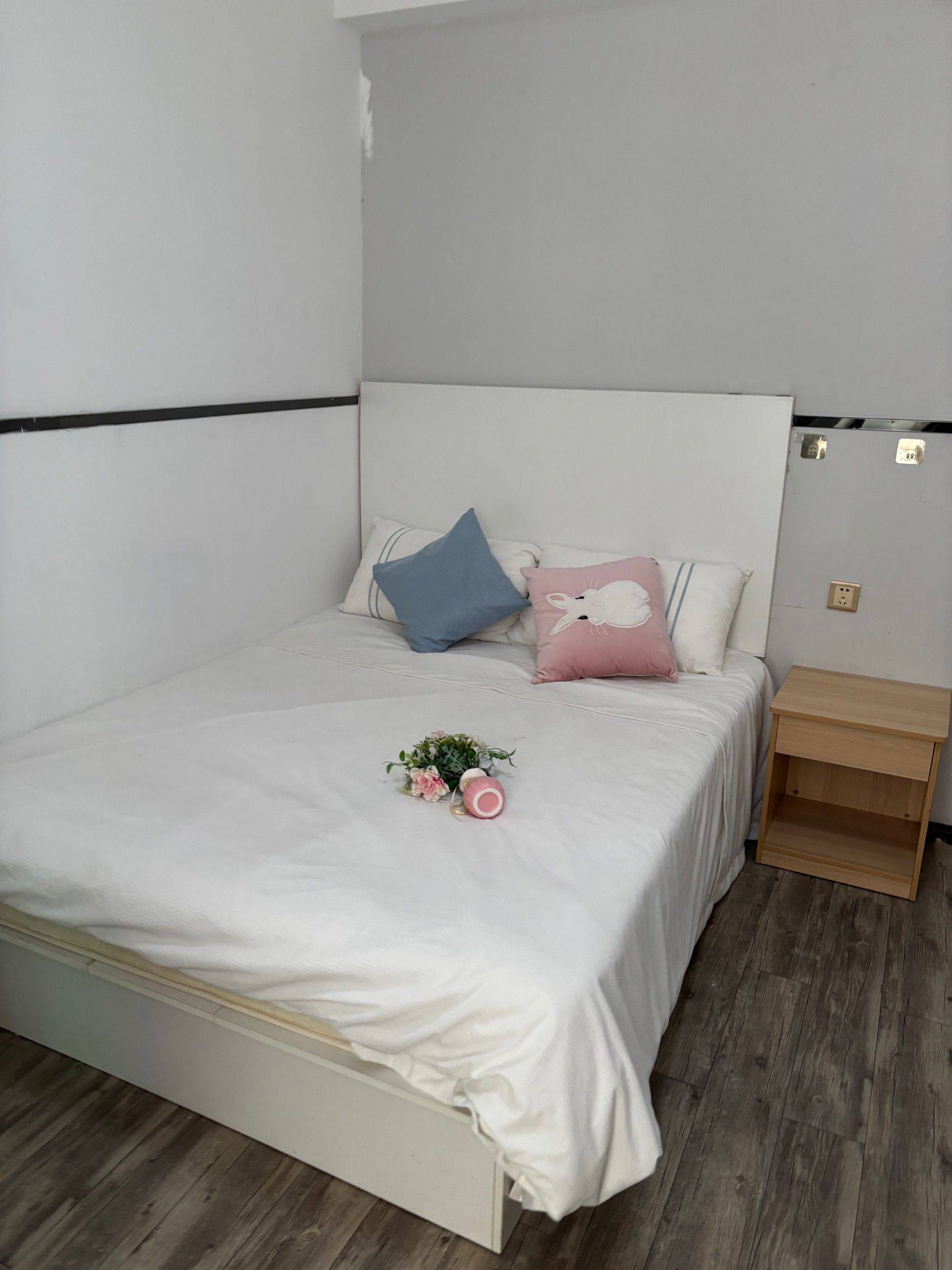 Shenzhen-Longgang-Cozy Home,Clean&Comfy,No Gender Limit,Hustle & Bustle,“Friends”,Chilled,LGBTQ Friendly,Pet Friendly