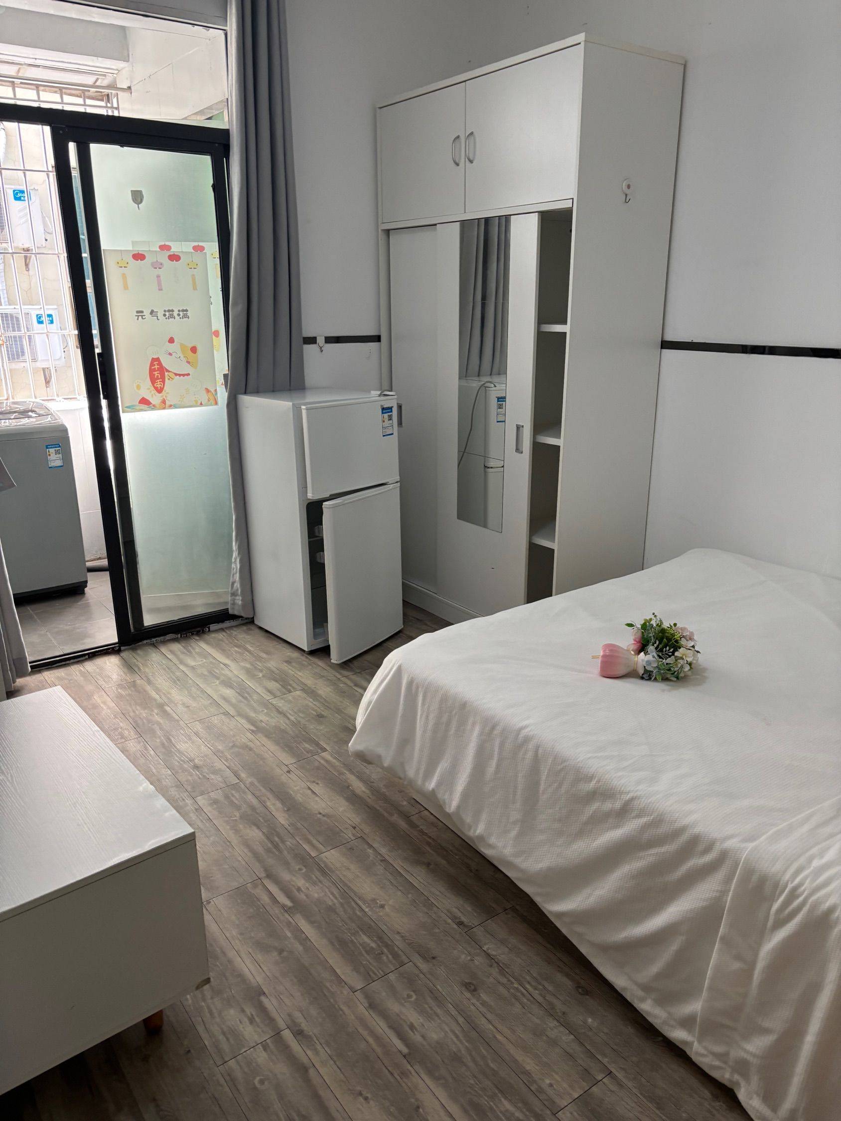 Shenzhen-Longgang-Cozy Home,Clean&Comfy,No Gender Limit,Hustle & Bustle,“Friends”,Chilled,LGBTQ Friendly,Pet Friendly