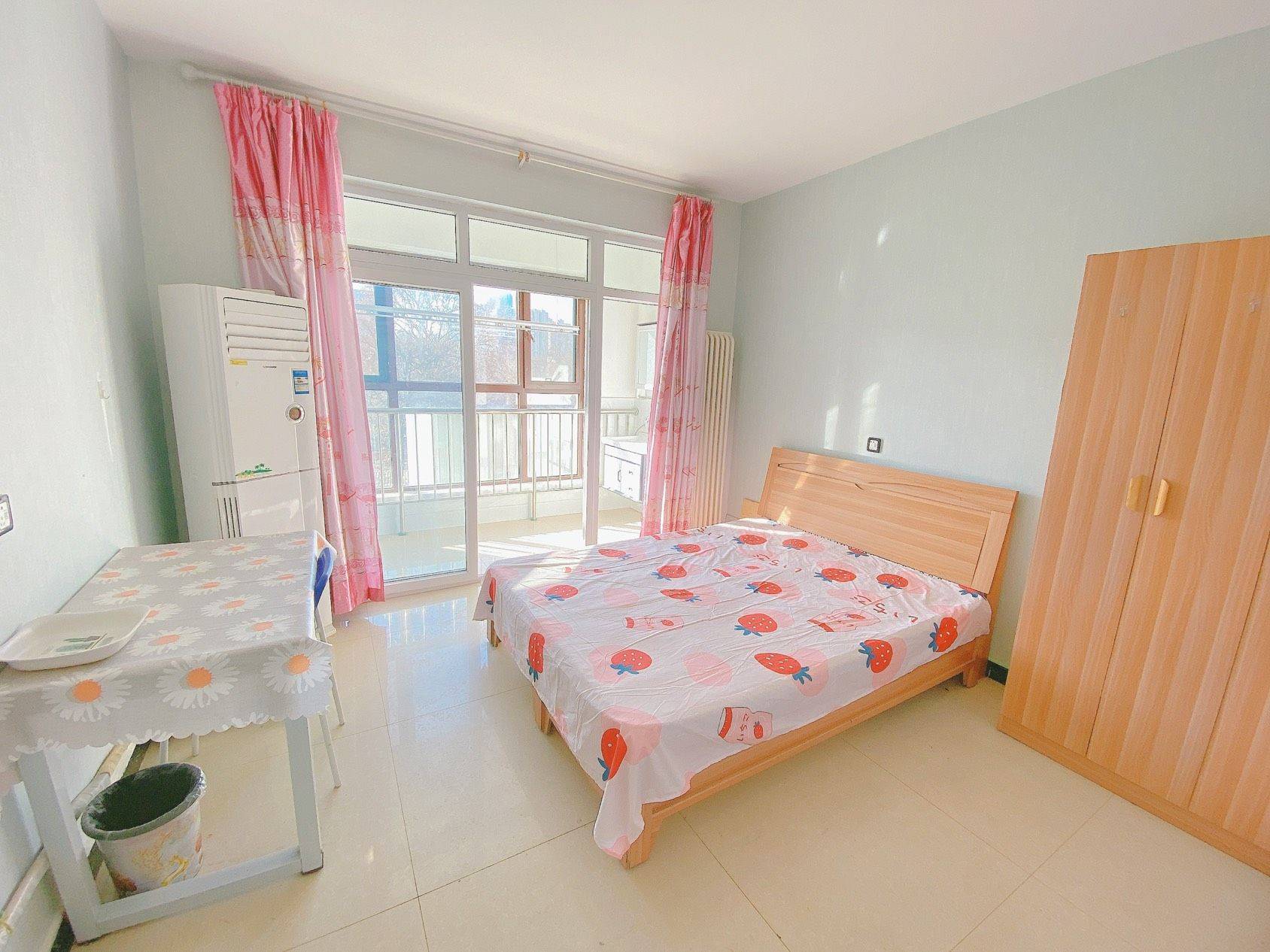 Zhengzhou-Zhongyuan-Cozy Home,Clean&Comfy,No Gender Limit,Hustle & Bustle