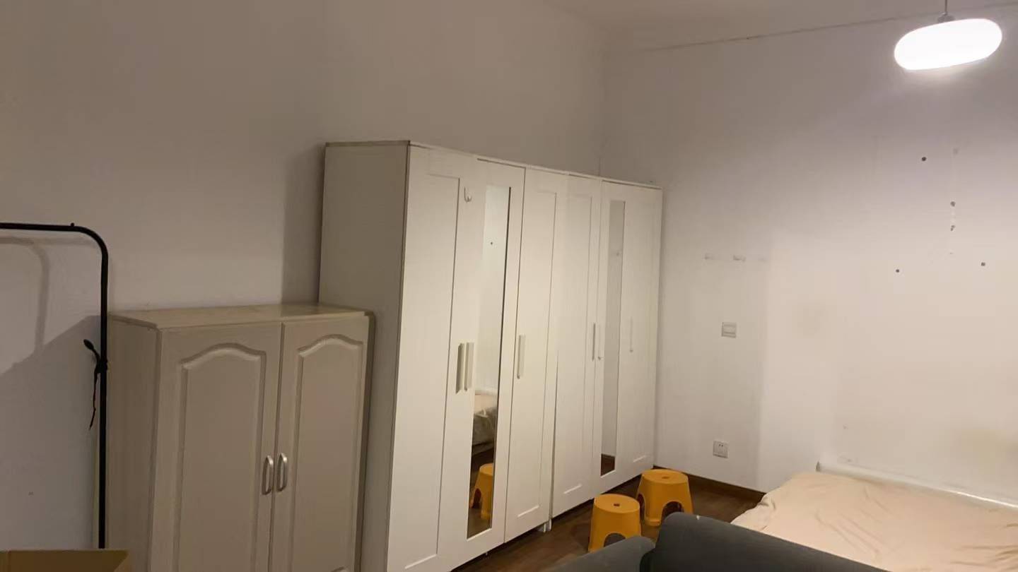 上海-徐匯-130RMB/晚,長租,找室友,轉租,合租