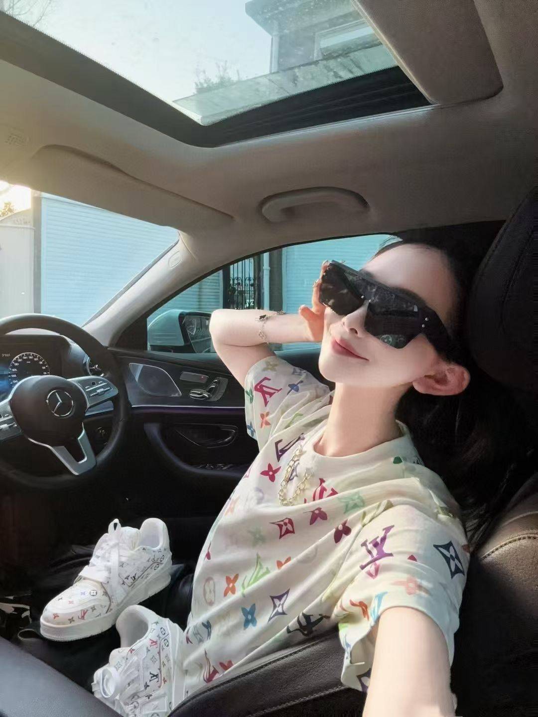 莉