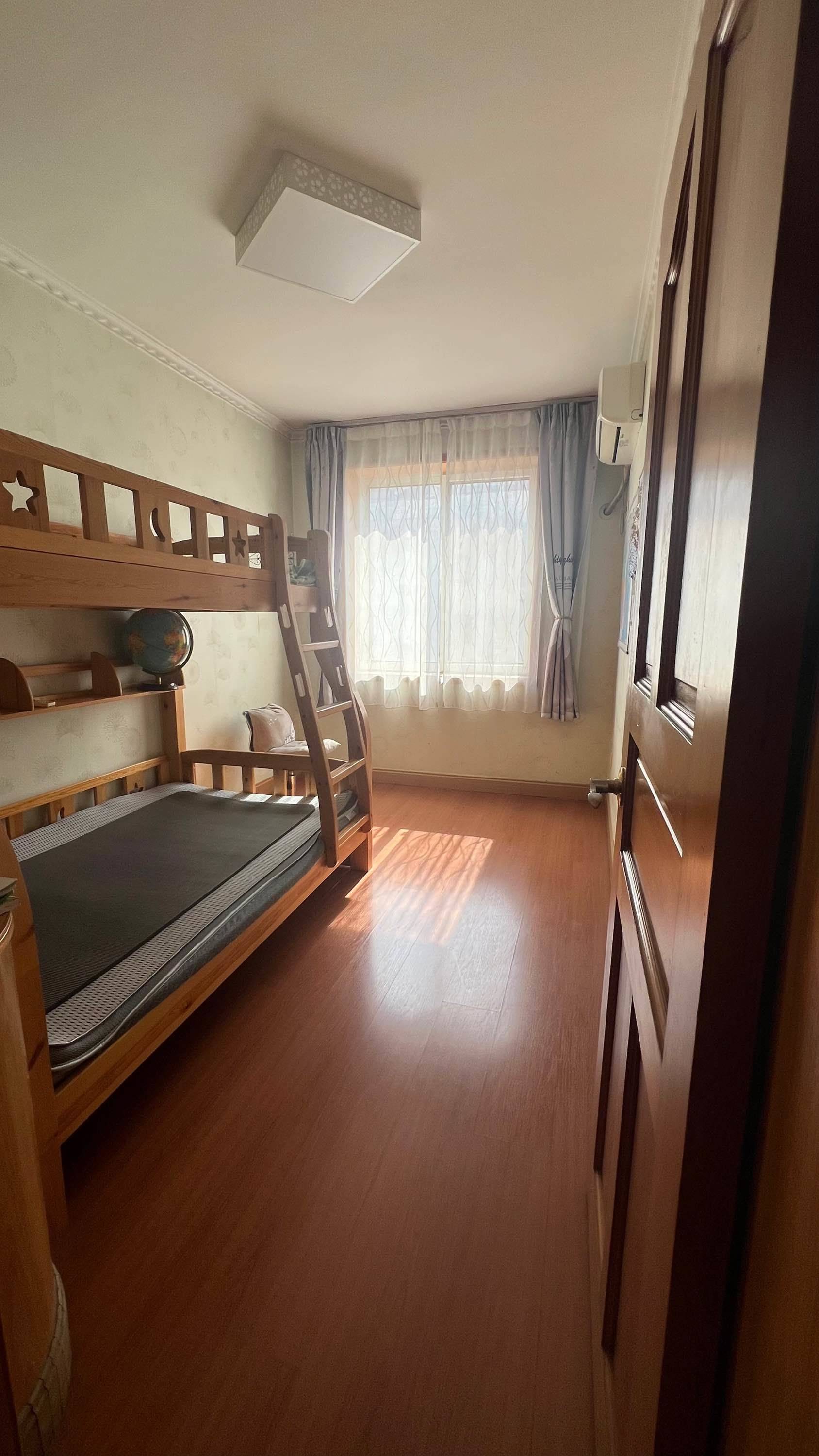 Jinan-Lixia-Cozy Home,Clean&Comfy,Hustle & Bustle,Chilled