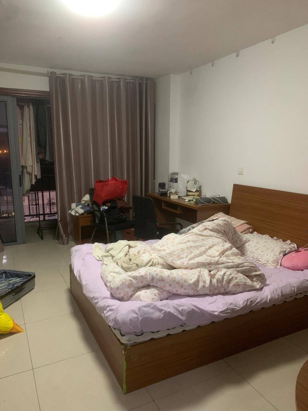 Jinan-Lixia-Cozy Home,Clean&Comfy,No Gender Limit,Hustle & Bustle,Pet Friendly