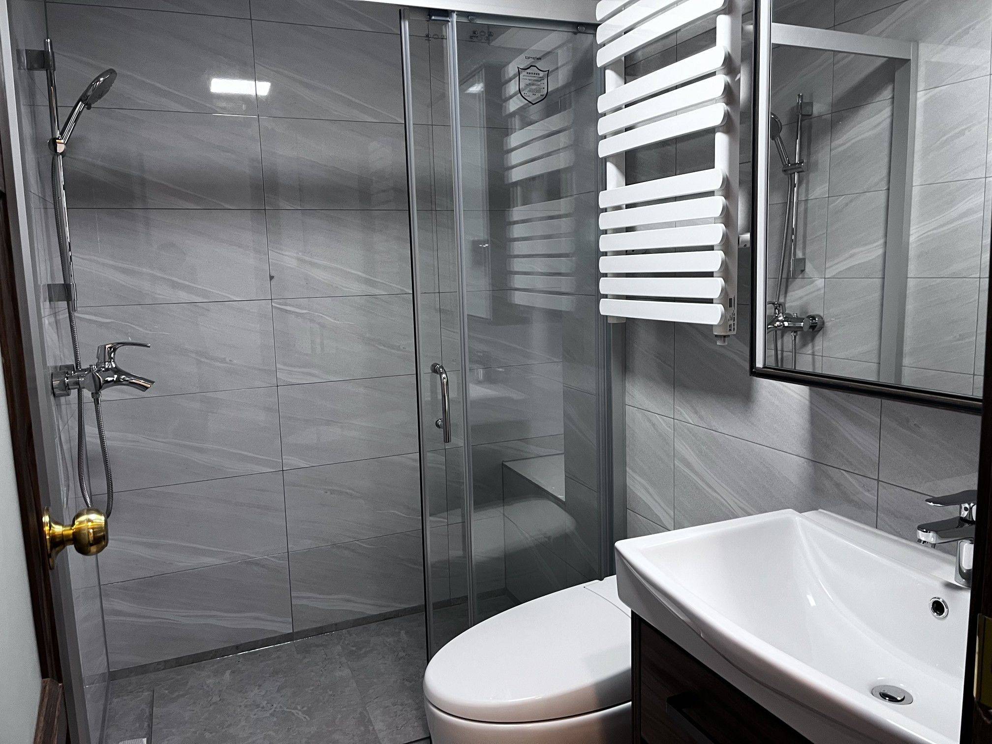Wuhan-Hongshan-Cozy Home,Clean&Comfy,Hustle & Bustle,“Friends”,Chilled