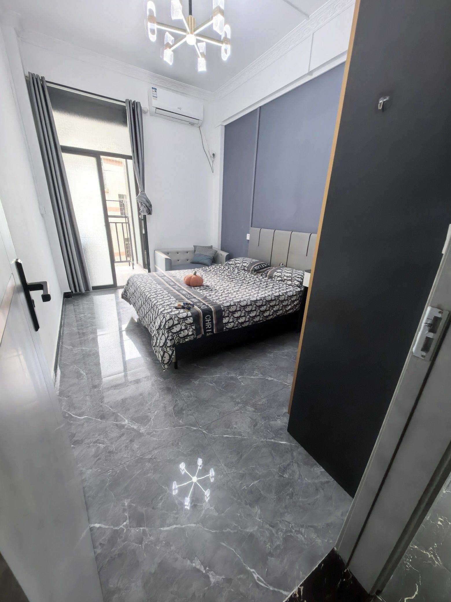 Guangzhou-Tianhe-Cozy Home,Clean&Comfy,No Gender Limit,Hustle & Bustle,“Friends”,Chilled,LGBTQ Friendly,Pet Friendly