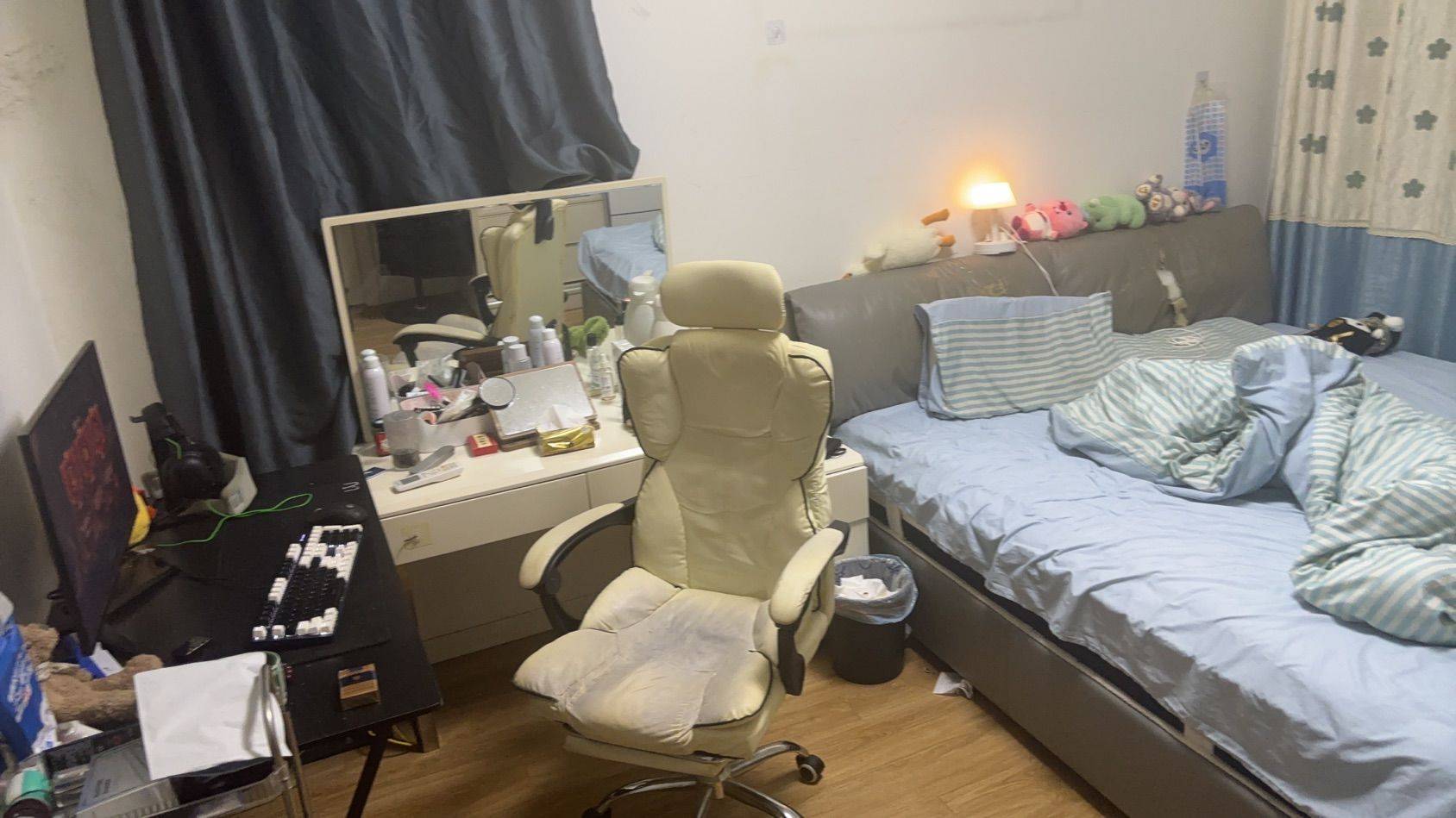 Wuhan-Jianghan-Cozy Home,Clean&Comfy,No Gender Limit,Hustle & Bustle,“Friends”,Chilled