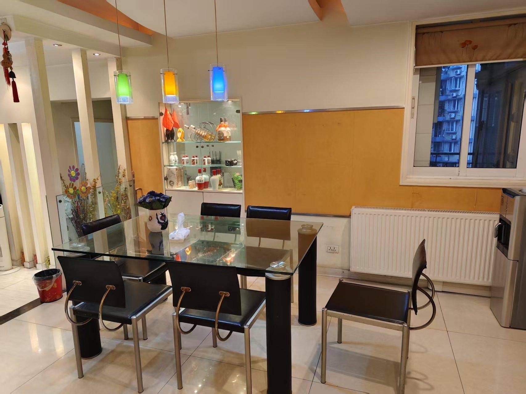 Chongqing-Nan'An-Cozy Home,Clean&Comfy,No Gender Limit,Hustle & Bustle,“Friends”