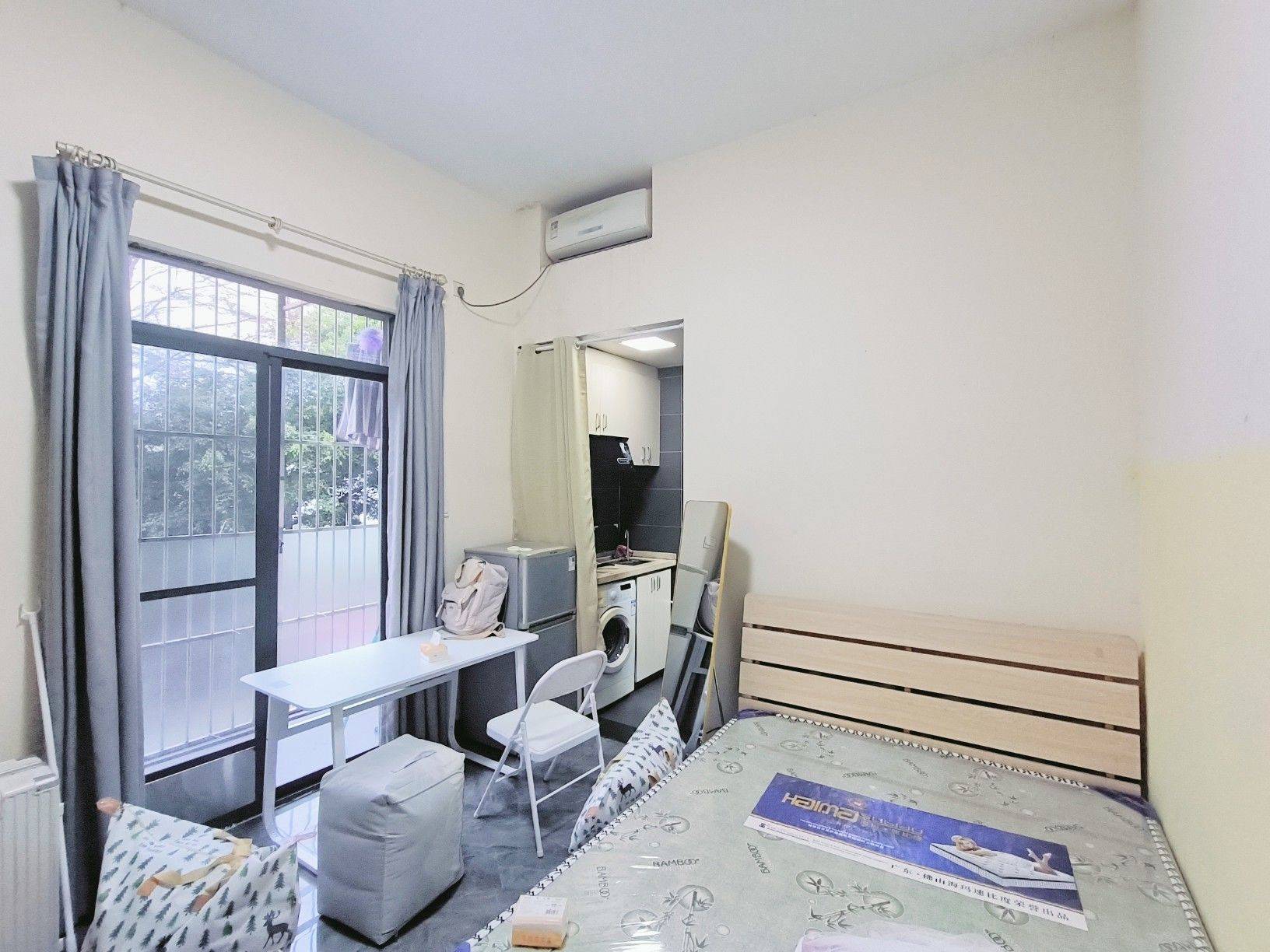 Shenzhen-BaoAn-Cozy Home,Clean&Comfy,No Gender Limit,Hustle & Bustle,“Friends”,Chilled,LGBTQ Friendly,Pet Friendly