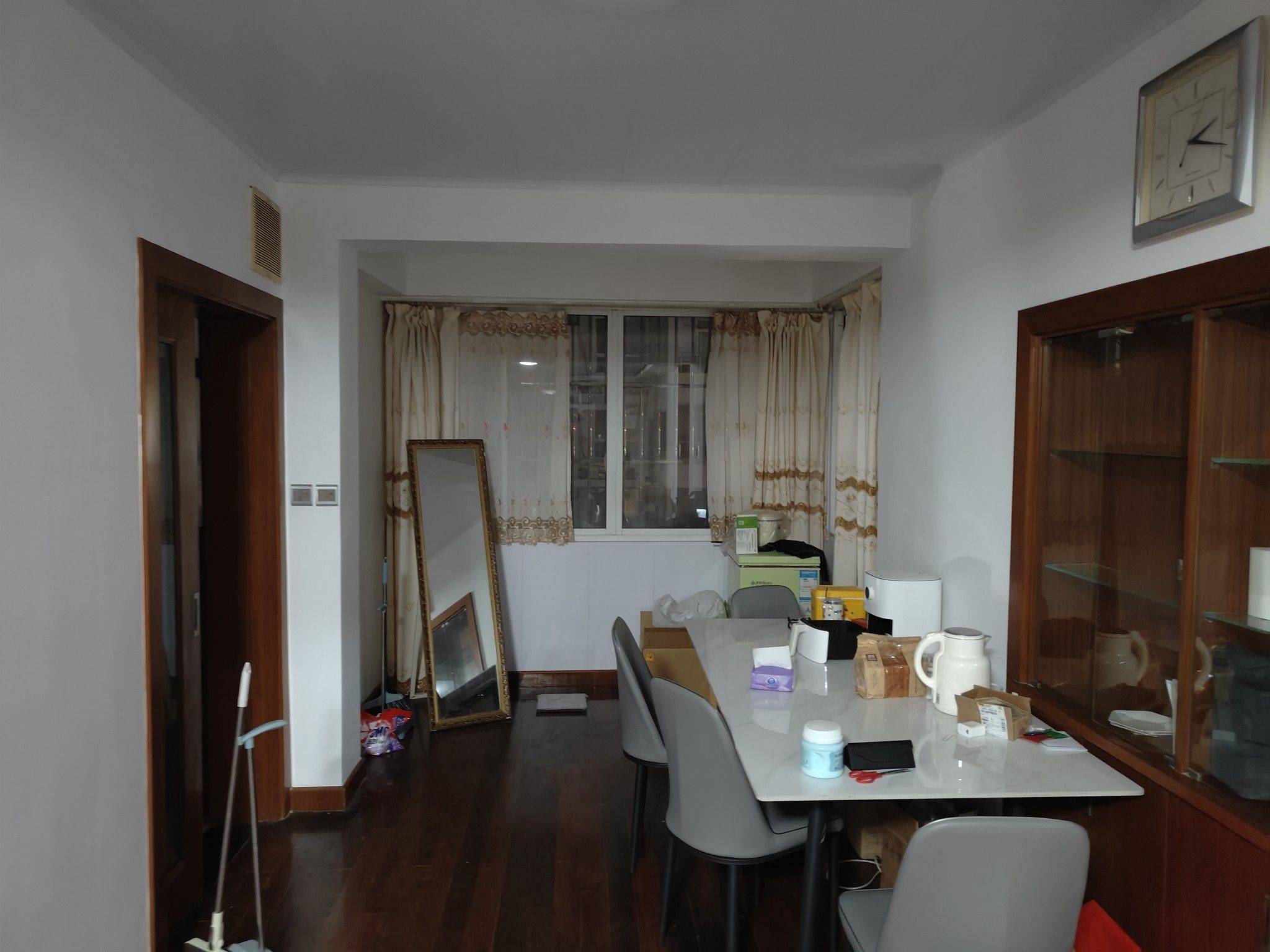 Shanghai-Pudong-Cozy Home,Clean&Comfy,No Gender Limit,Hustle & Bustle,“Friends”,Chilled,LGBTQ Friendly,Pet Friendly