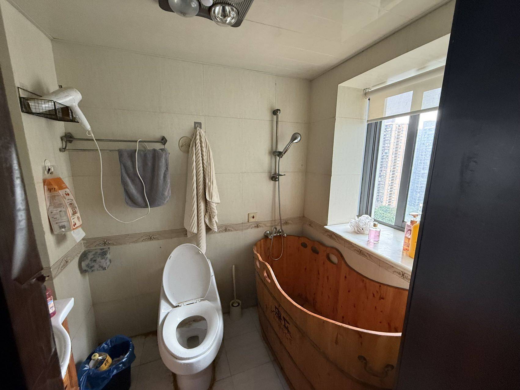 Chongqing-Nan'An-Cozy Home,Clean&Comfy,No Gender Limit,Hustle & Bustle,“Friends”,Chilled