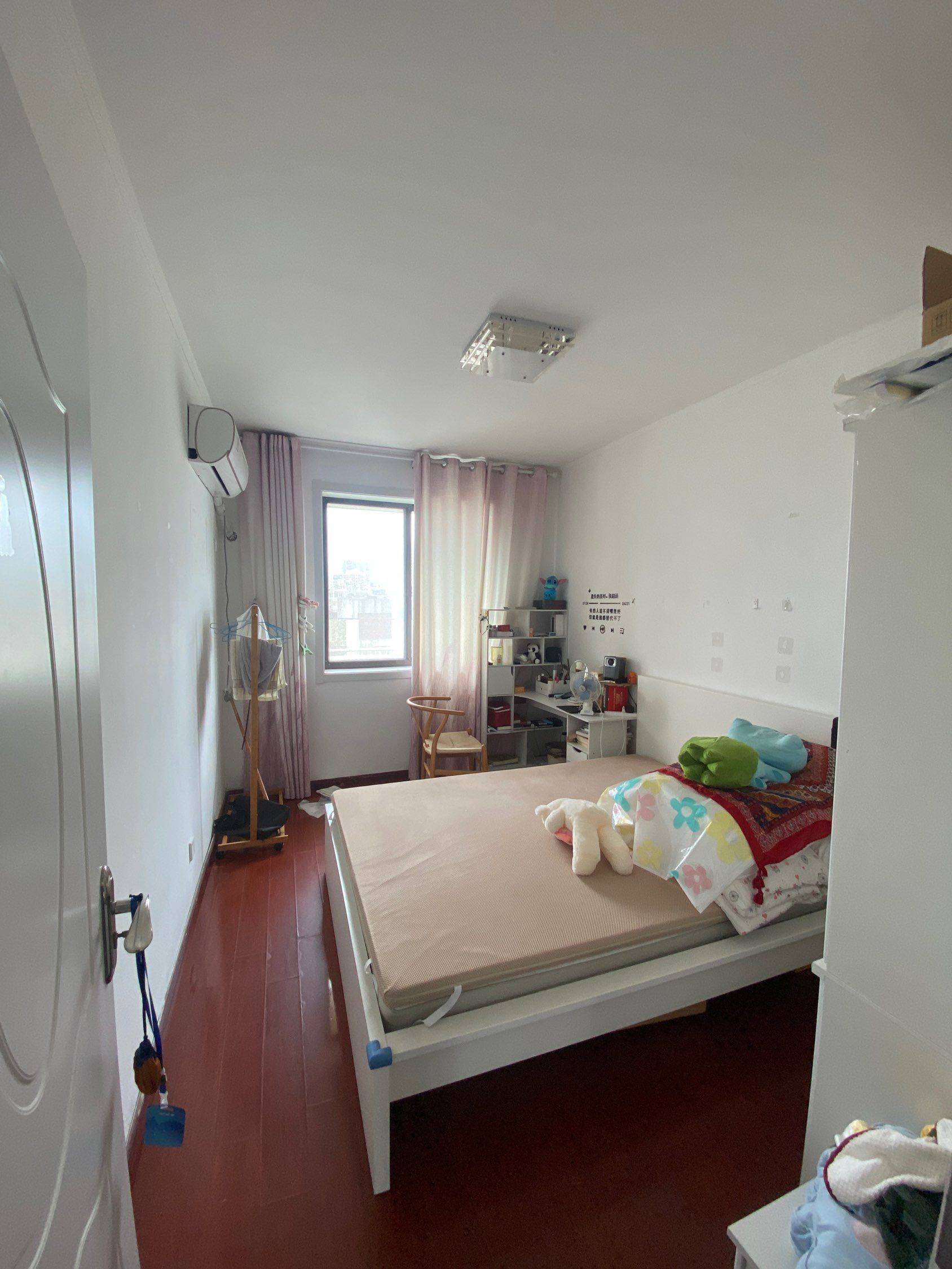 Nanjing-Gulou-Cozy Home,Clean&Comfy,No Gender Limit,Hustle & Bustle,Chilled