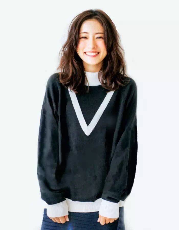 爱吃三鲜水饺的夏娜