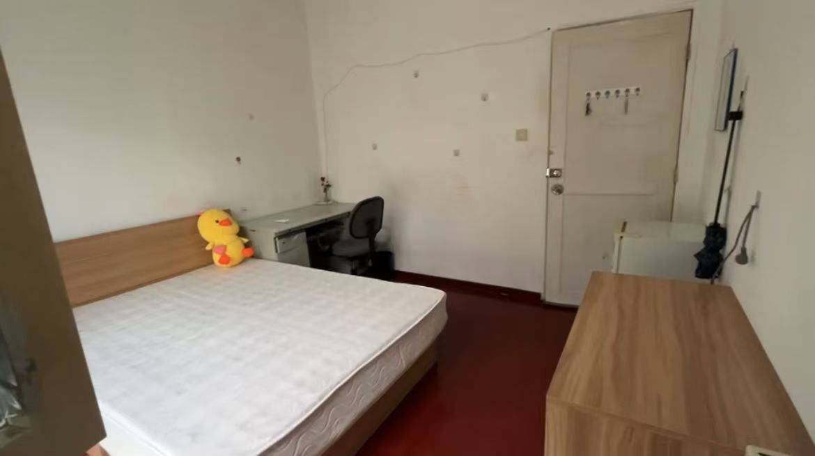 Beijing-Chaoyang-Seeking Flatmate