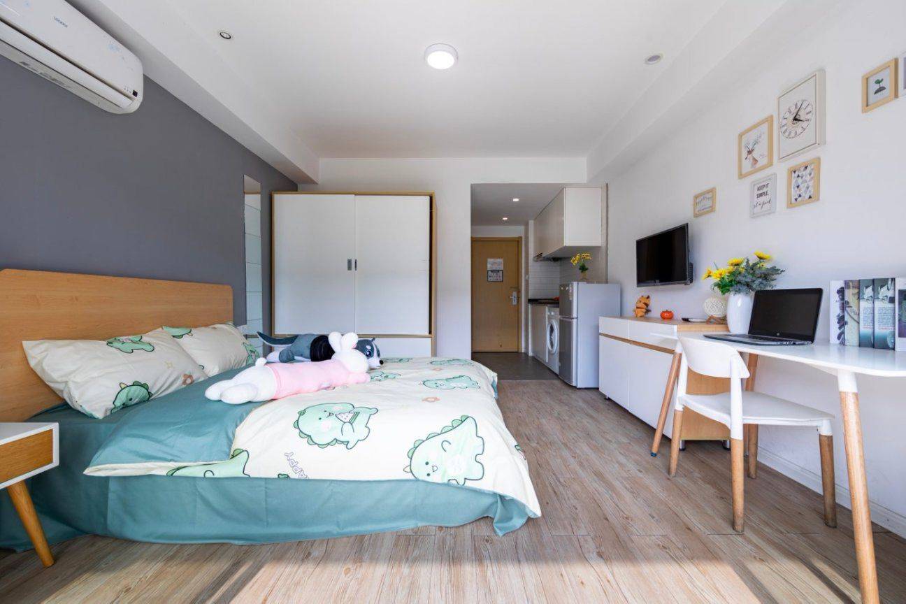 Shanghai-Pudong-Cozy Home,Clean&Comfy,No Gender Limit,Hustle & Bustle,“Friends”,Chilled,LGBTQ Friendly,Pet Friendly
