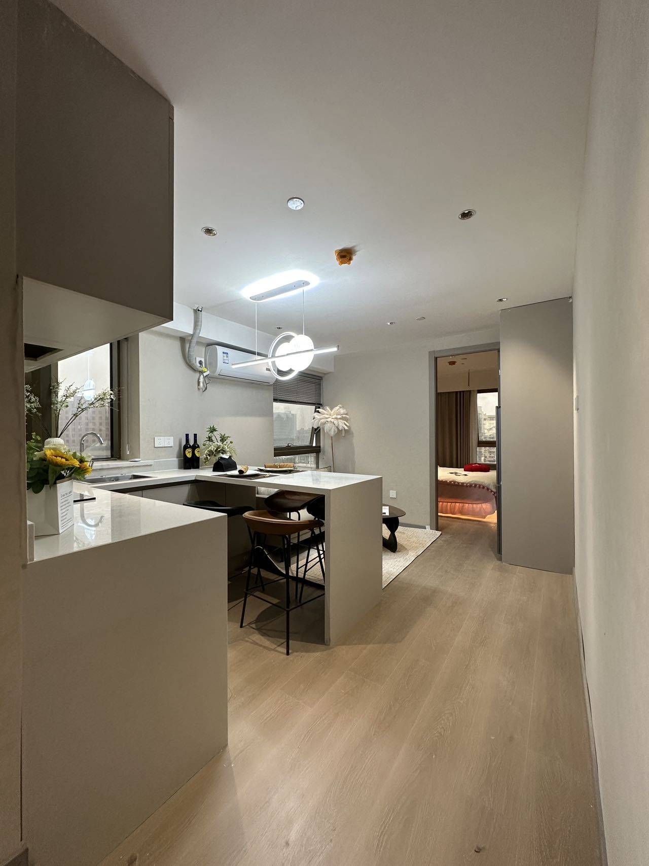 Shanghai-Xuhui-👯‍♀️,Girl only,Sublet,Replacement,Shared Apartment,Long & Short Term,Seeking Flatmate