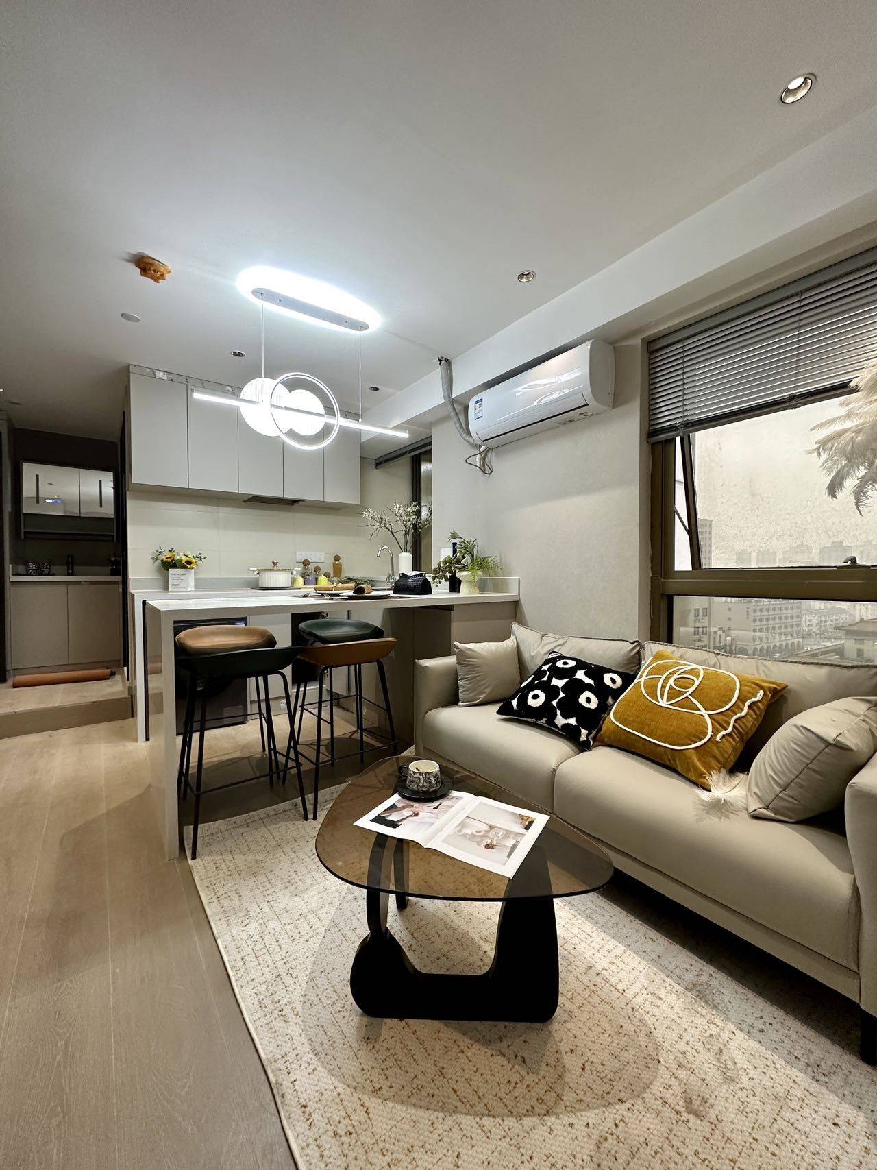 Shanghai-Xuhui-👯‍♀️,Girl only,Sublet,Replacement,Shared Apartment,Long & Short Term,Seeking Flatmate