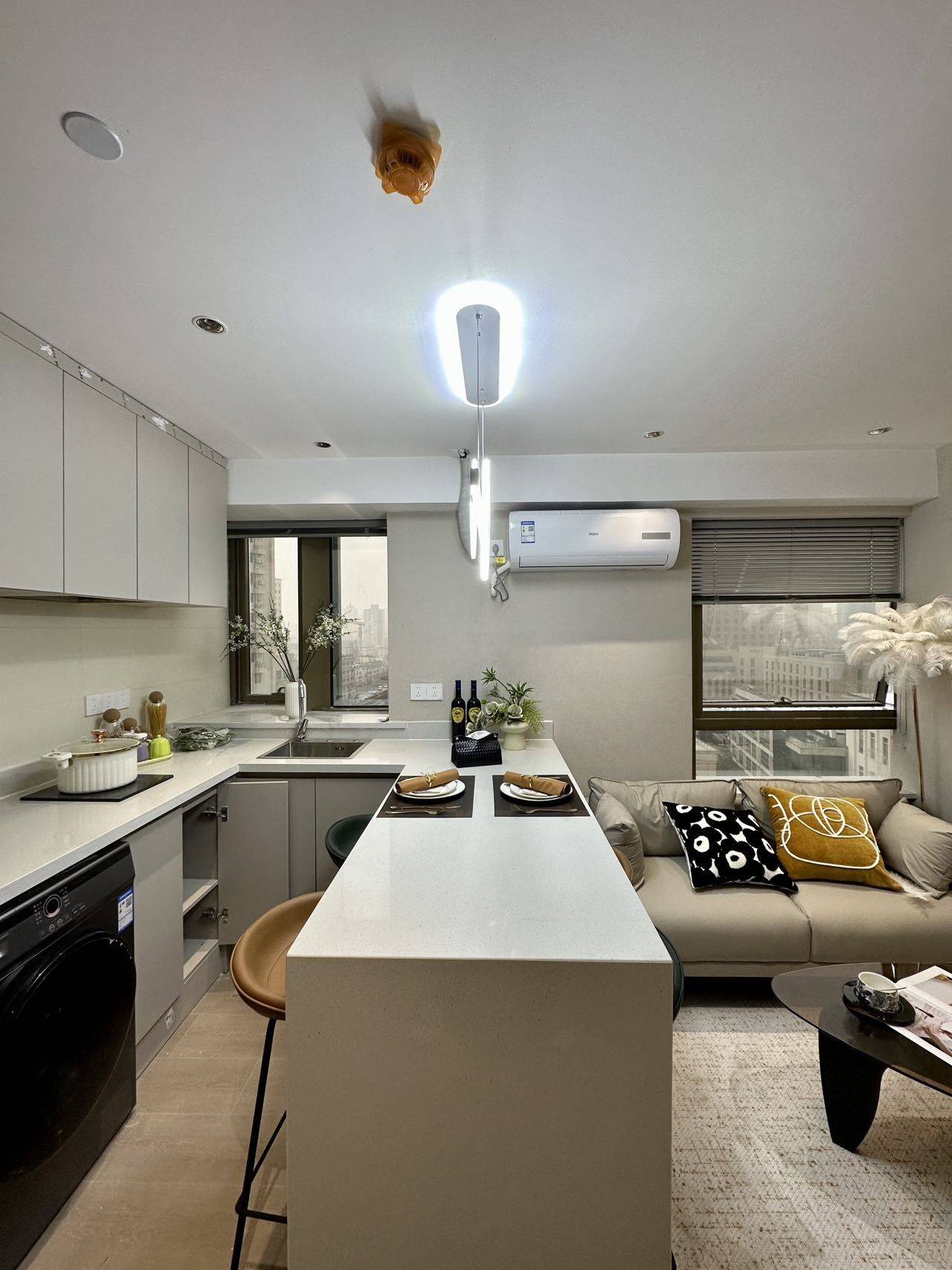 Shanghai-Xuhui-👯‍♀️,Girl only,Sublet,Replacement,Shared Apartment,Long & Short Term,Seeking Flatmate