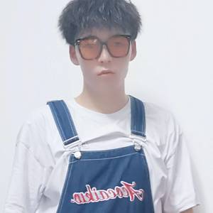 阿俢