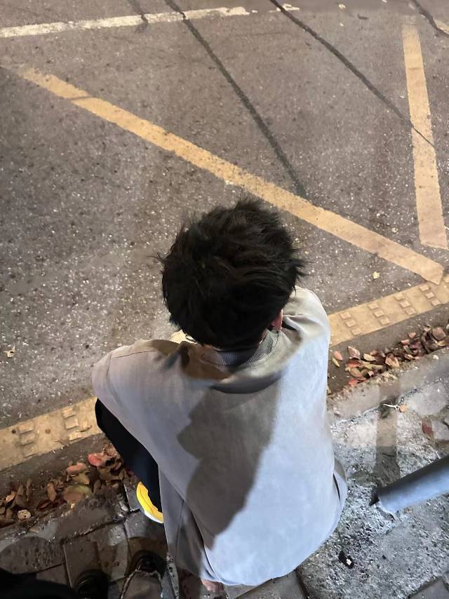 黄璨