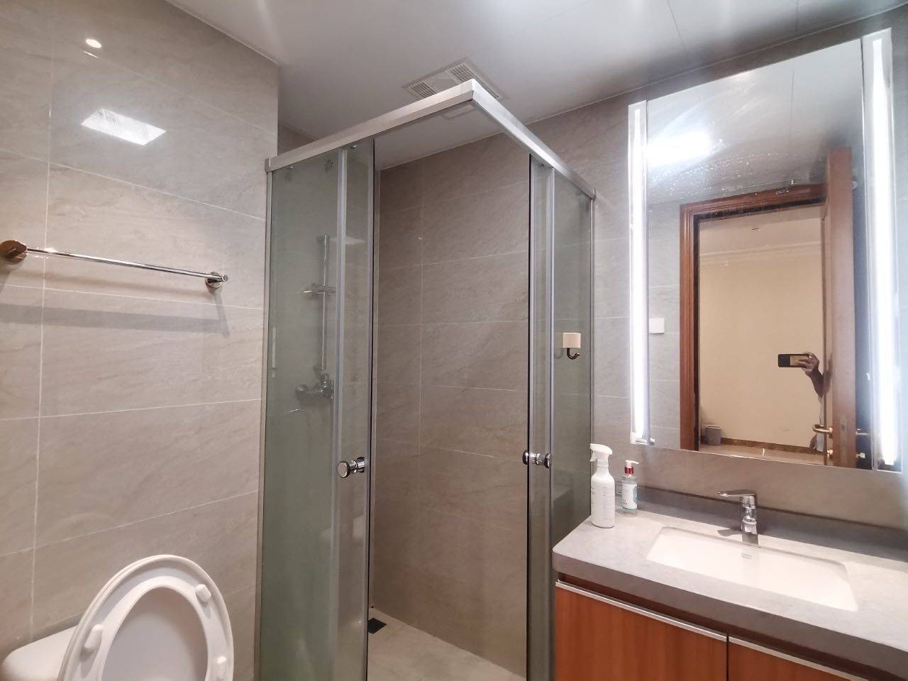 Xiamen-Jimei-Cozy Home,Clean&Comfy,No Gender Limit