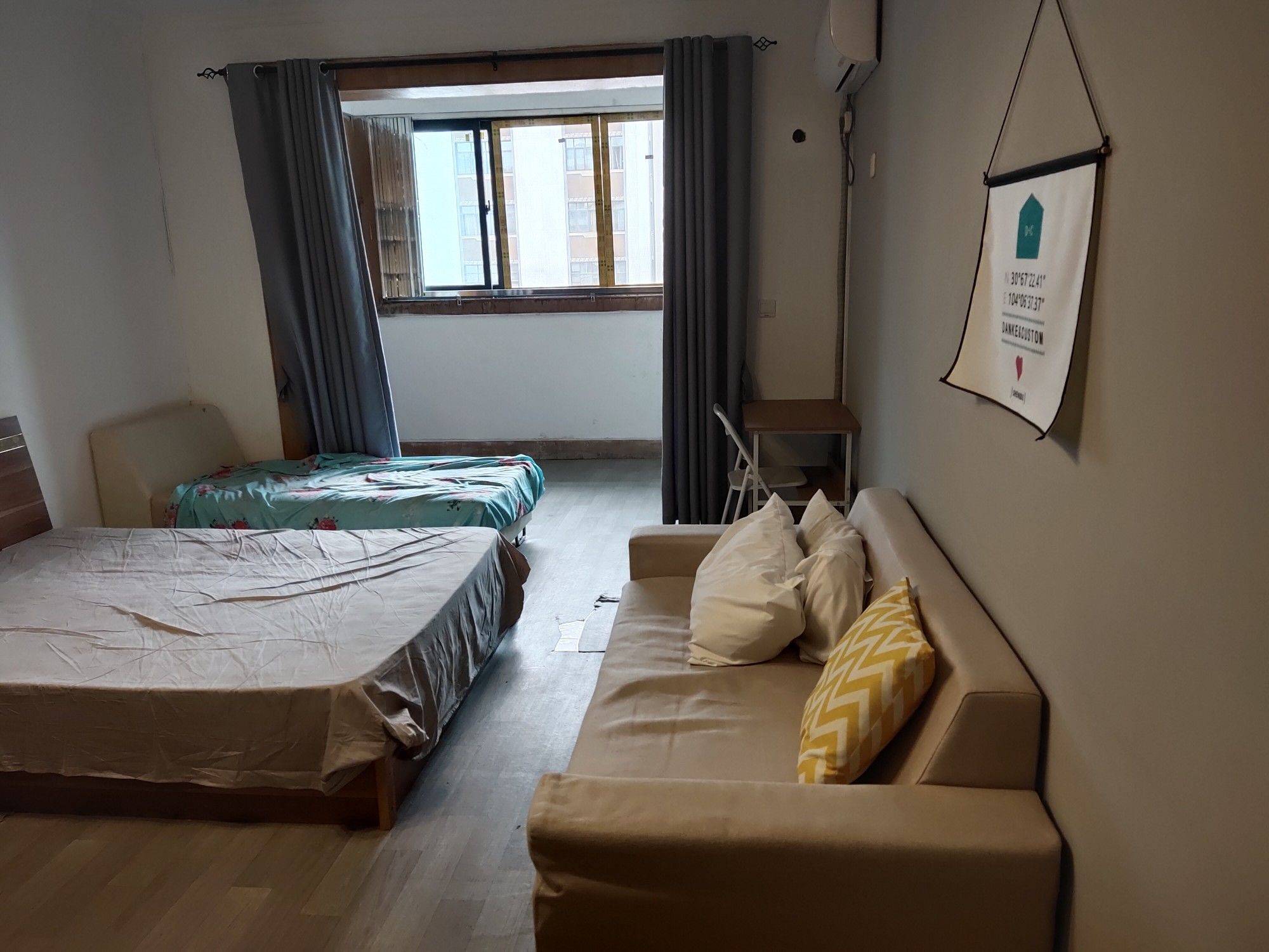 Chengdu-Chenghua-Cozy Home,Clean&Comfy,No Gender Limit,Hustle & Bustle,“Friends”,Chilled,LGBTQ Friendly,Pet Friendly