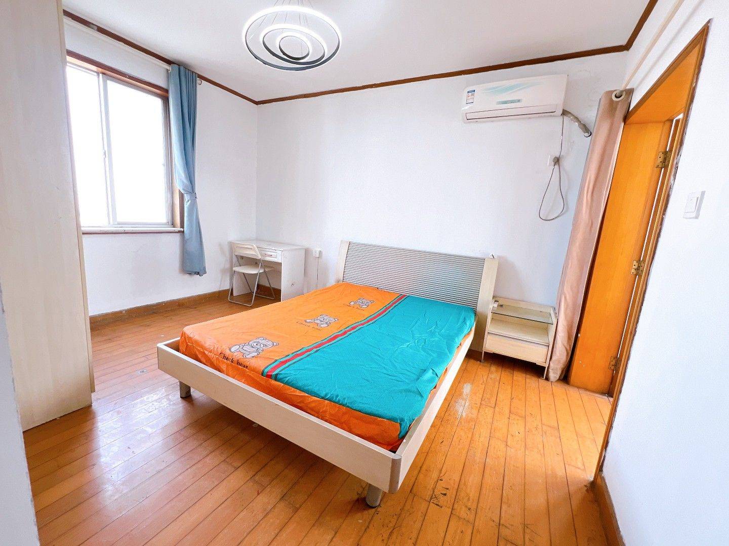 Nanjing-Gulou-LGBTQ Friendly,Pet Friendly
