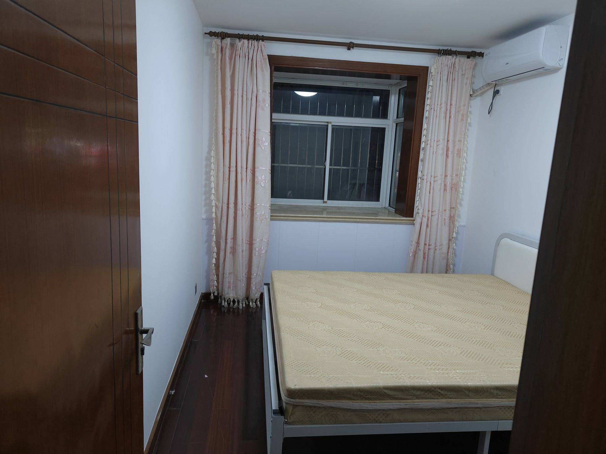 上海-浦东-在职,温馨小窝,干净治愈,不限性别