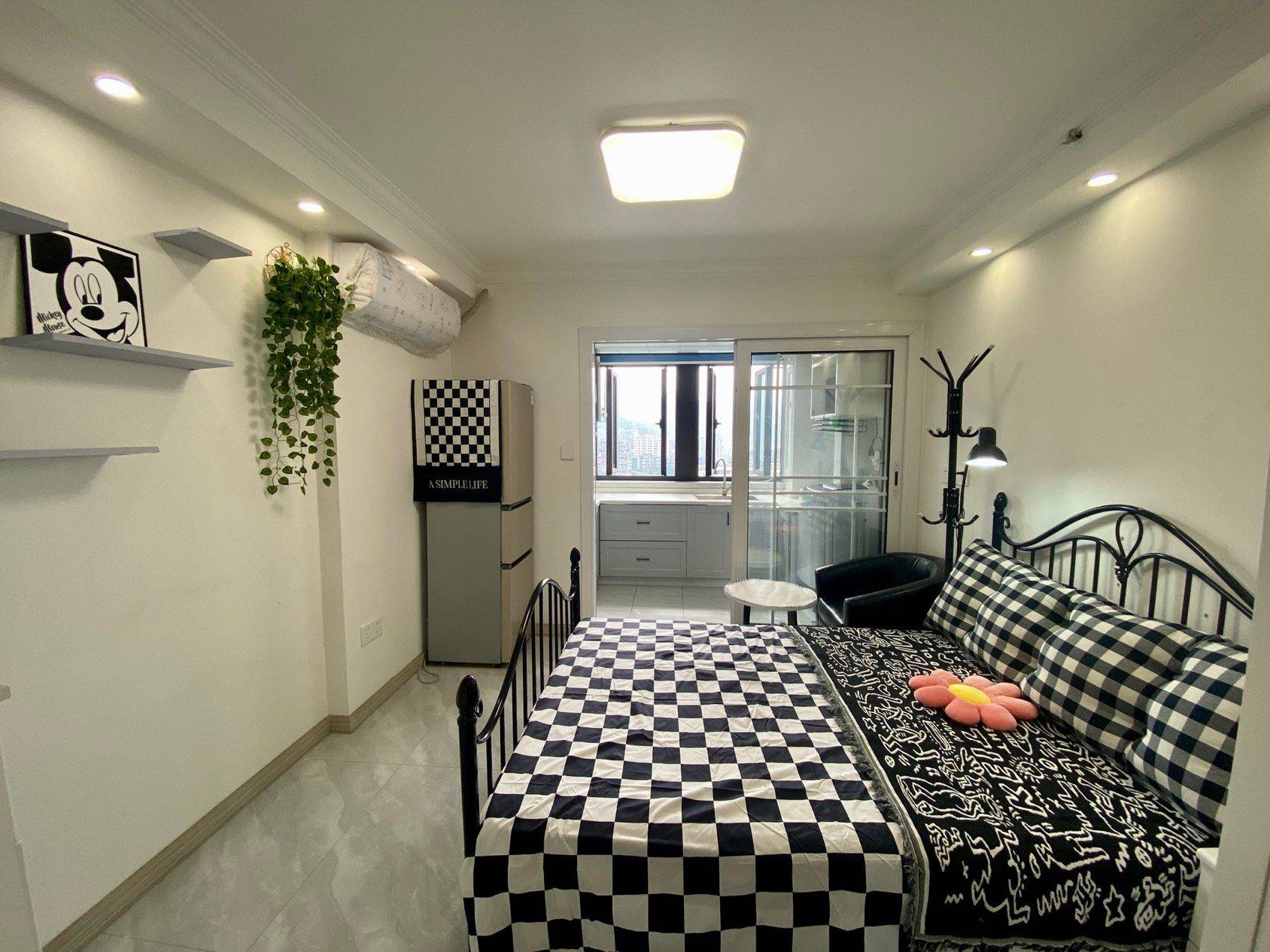 Chongqing-Nan'An-Cozy Home,Clean&Comfy,No Gender Limit,Hustle & Bustle,Chilled