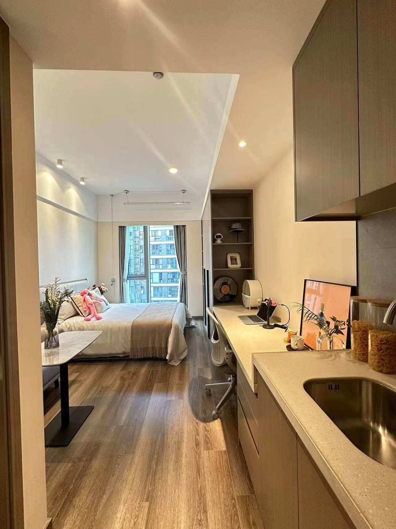 Shanghai-Jiading-女生合租,Cozy Home,Clean&Comfy,Hustle & Bustle,“Friends”