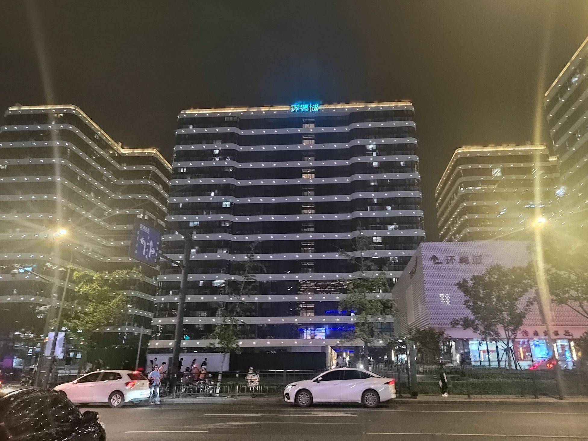 Hangzhou-Shangcheng-无中介费,近3号线桃花湖站,近彗星中心,押一付一,近西子智慧产业园,民水民电,管家服务,整租两室一厅,近龙湖天街