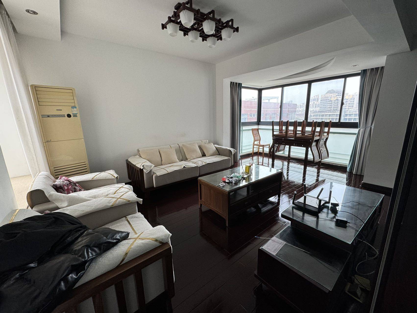 Wuxi-Liangxi-Cozy Home,Clean&Comfy,No Gender Limit,Hustle & Bustle,Chilled,LGBTQ Friendly
