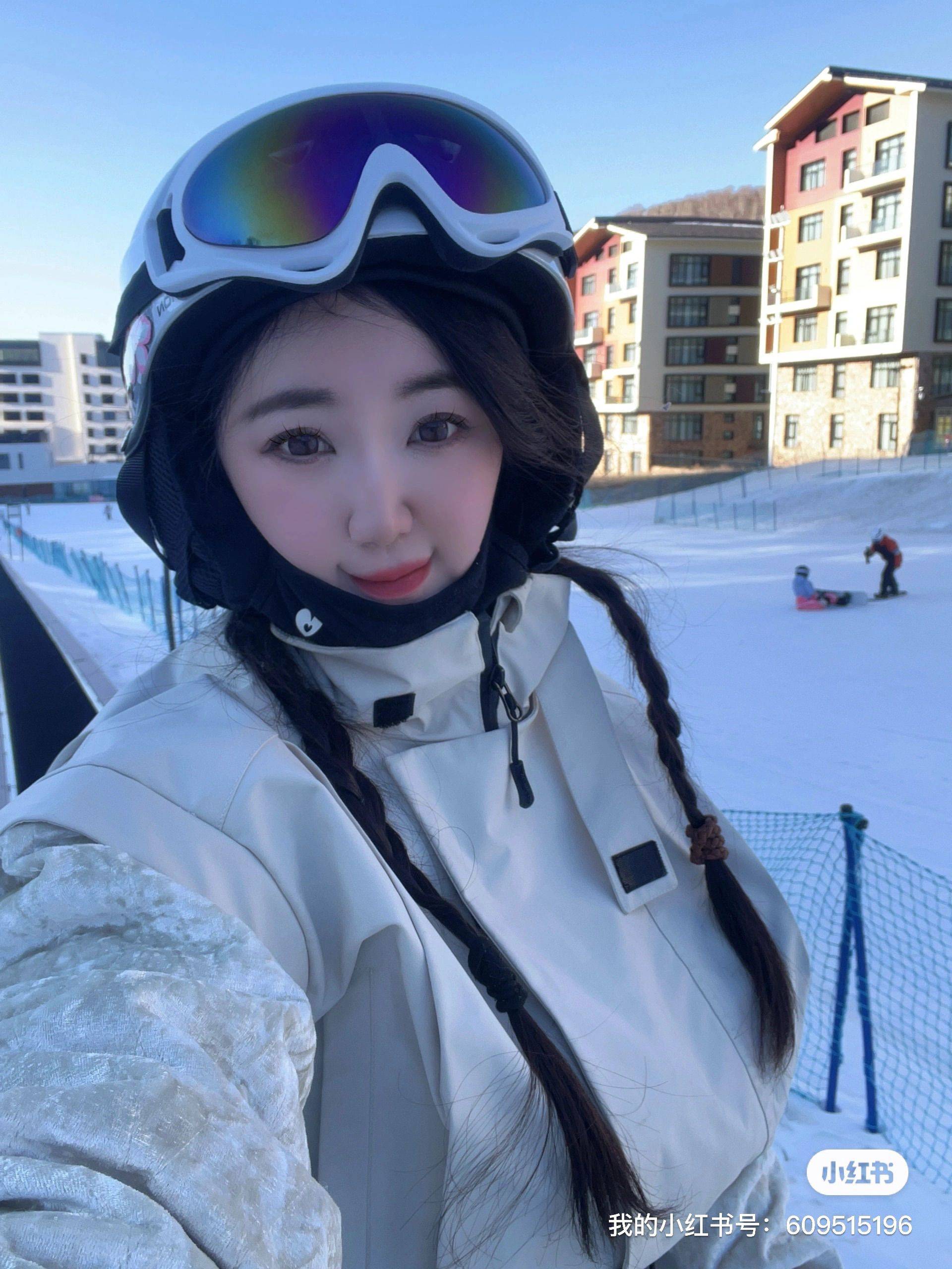 晚晚爱滑雪