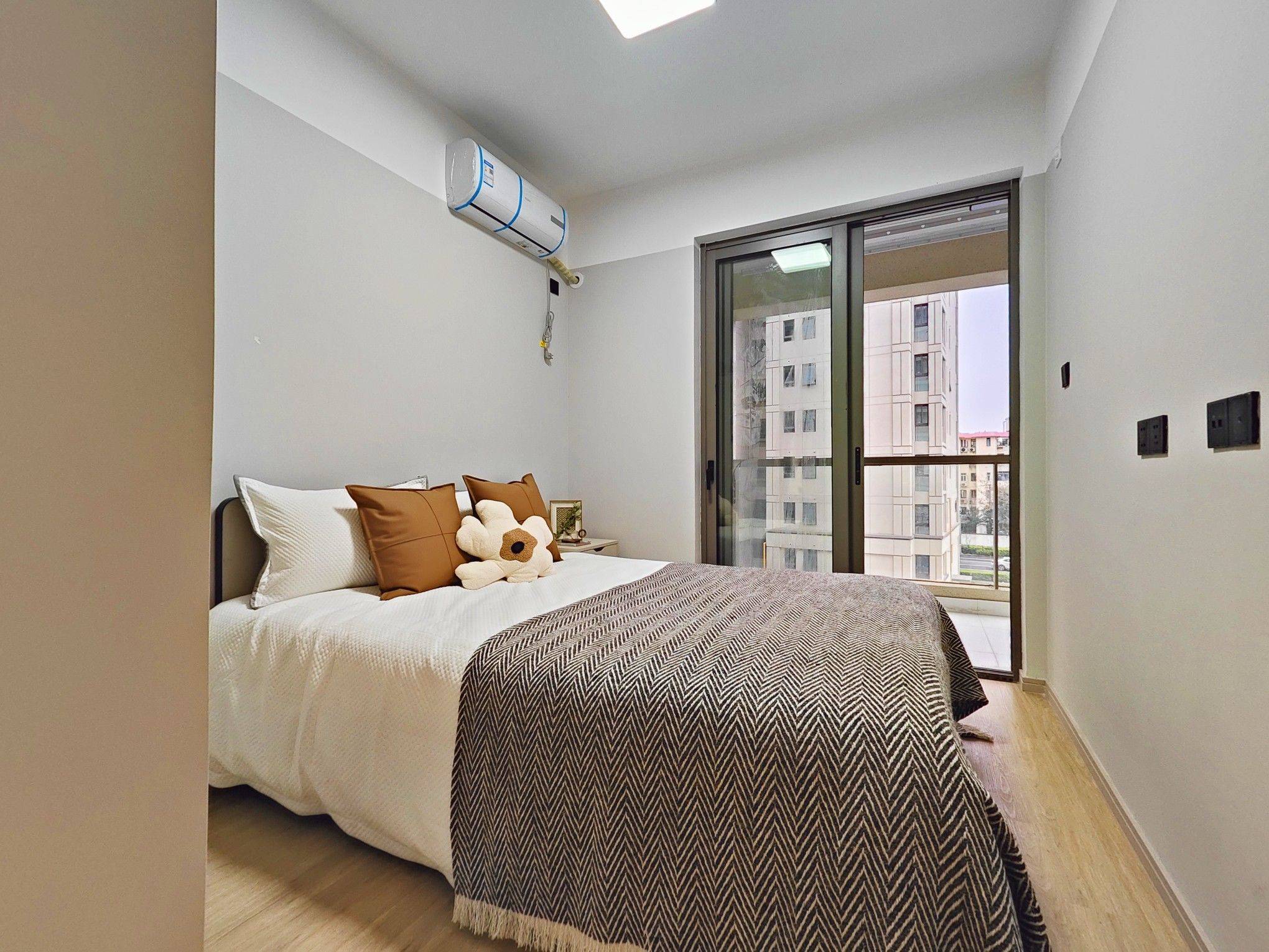 Shanghai-Baoshan-Cozy Home,Clean&Comfy,No Gender Limit,Hustle & Bustle,Chilled