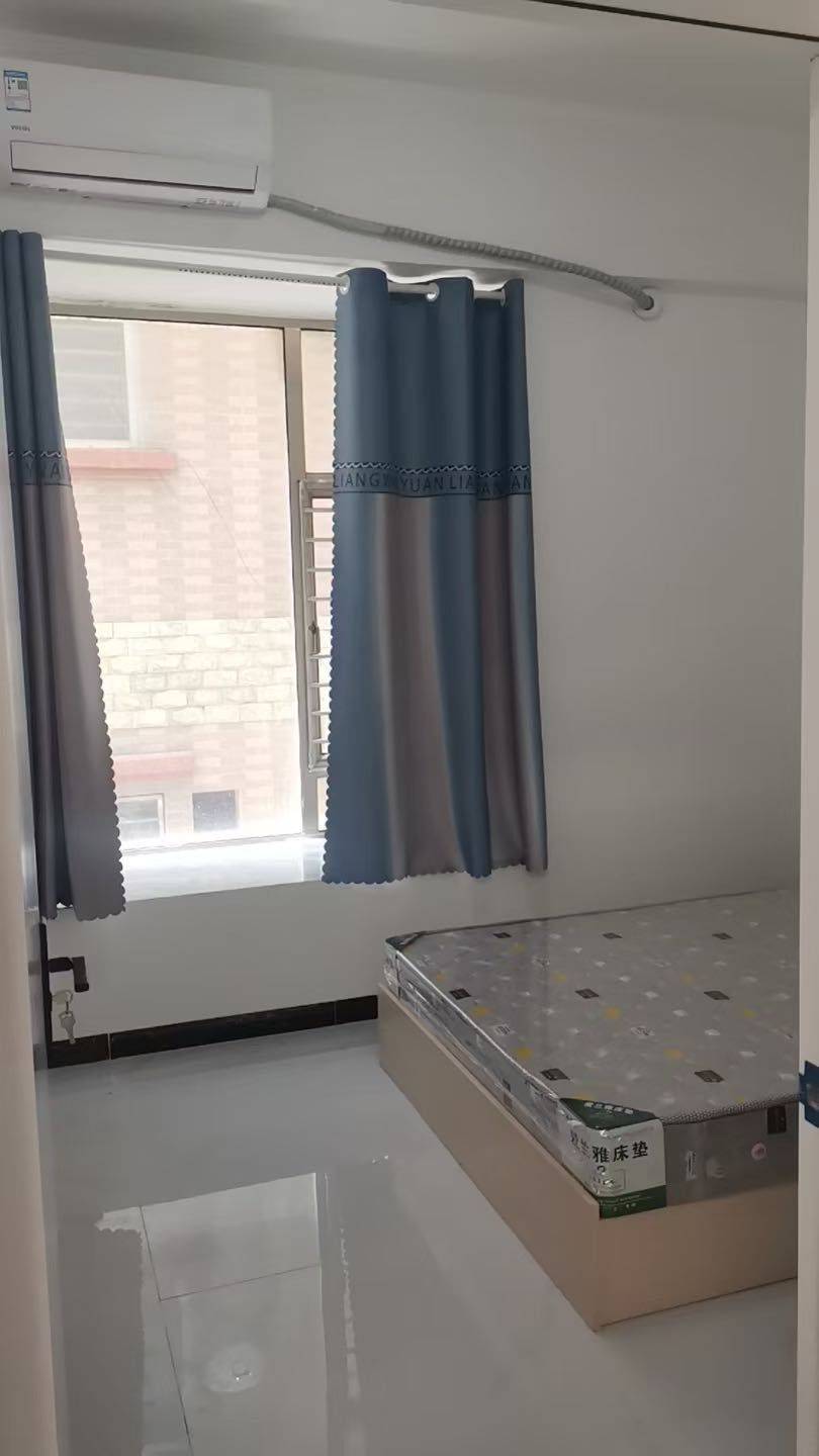 Dongguan-Humen-Clean&Comfy,No Gender Limit