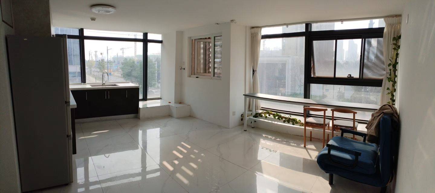 Wuhan-Hongshan-Clean&Comfy,No Gender Limit