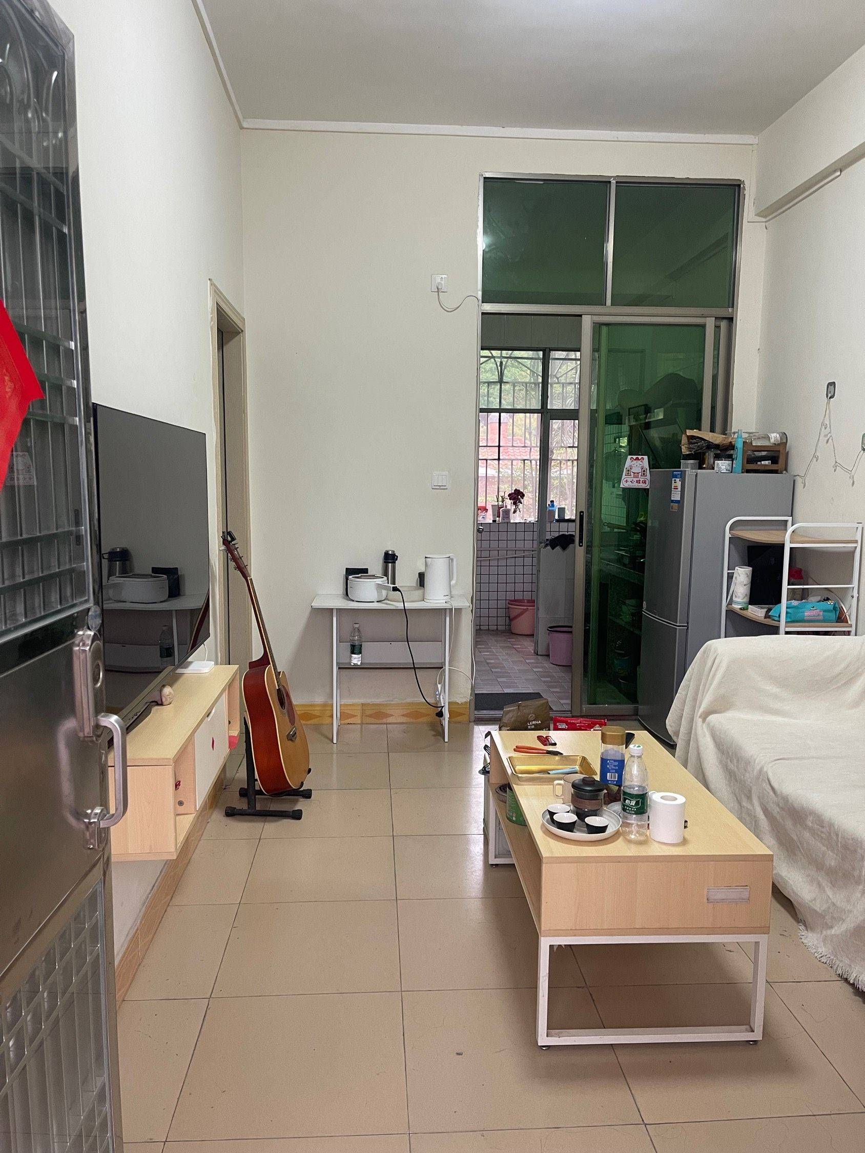 Shenzhen-Longgang-Cozy Home,Clean&Comfy,No Gender Limit,Hustle & Bustle,“Friends”,Chilled,LGBTQ Friendly,Pet Friendly