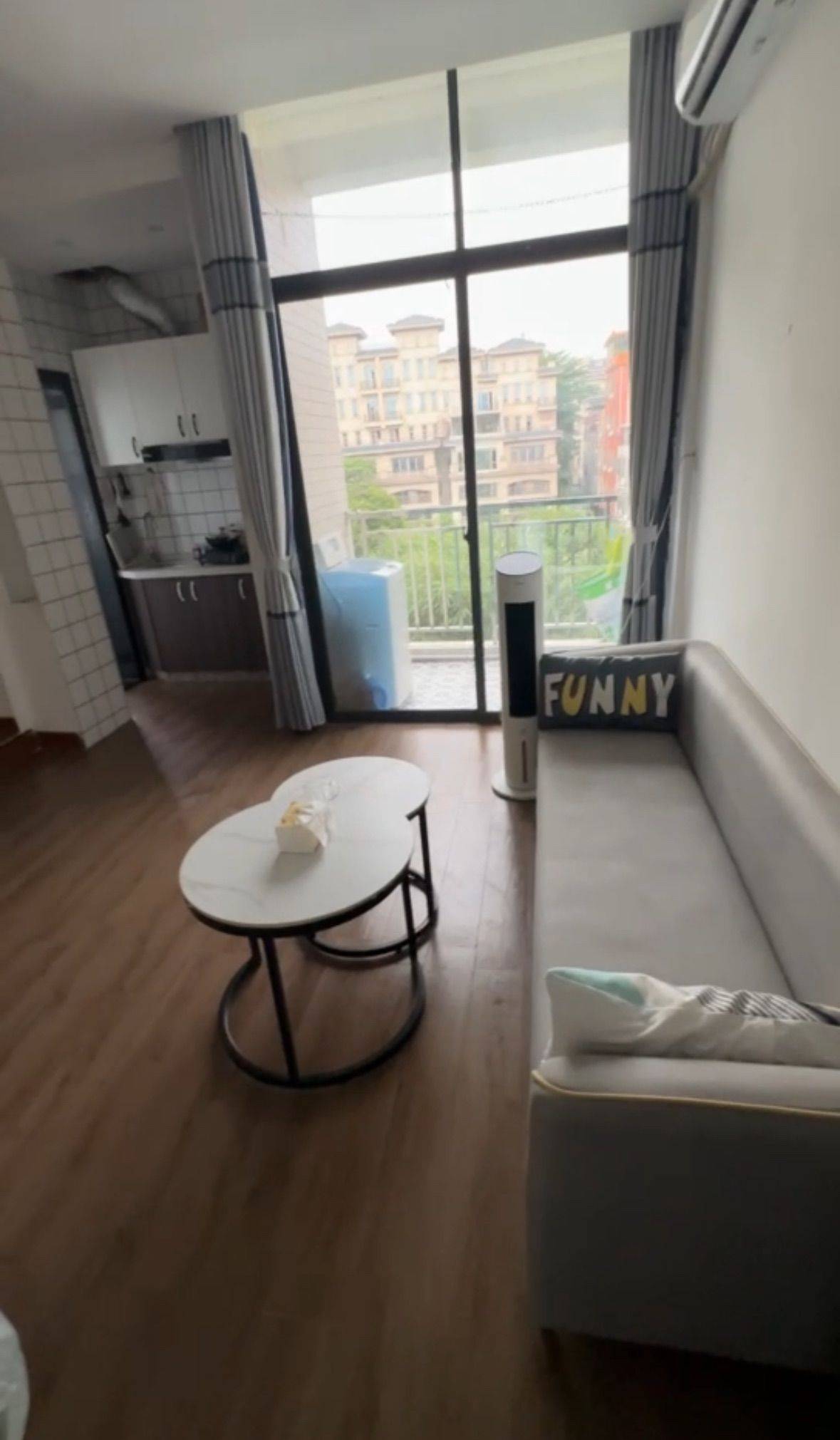 Guangzhou-Haizhu-Cozy Home,Clean&Comfy,No Gender Limit,Hustle & Bustle,“Friends”,Chilled
