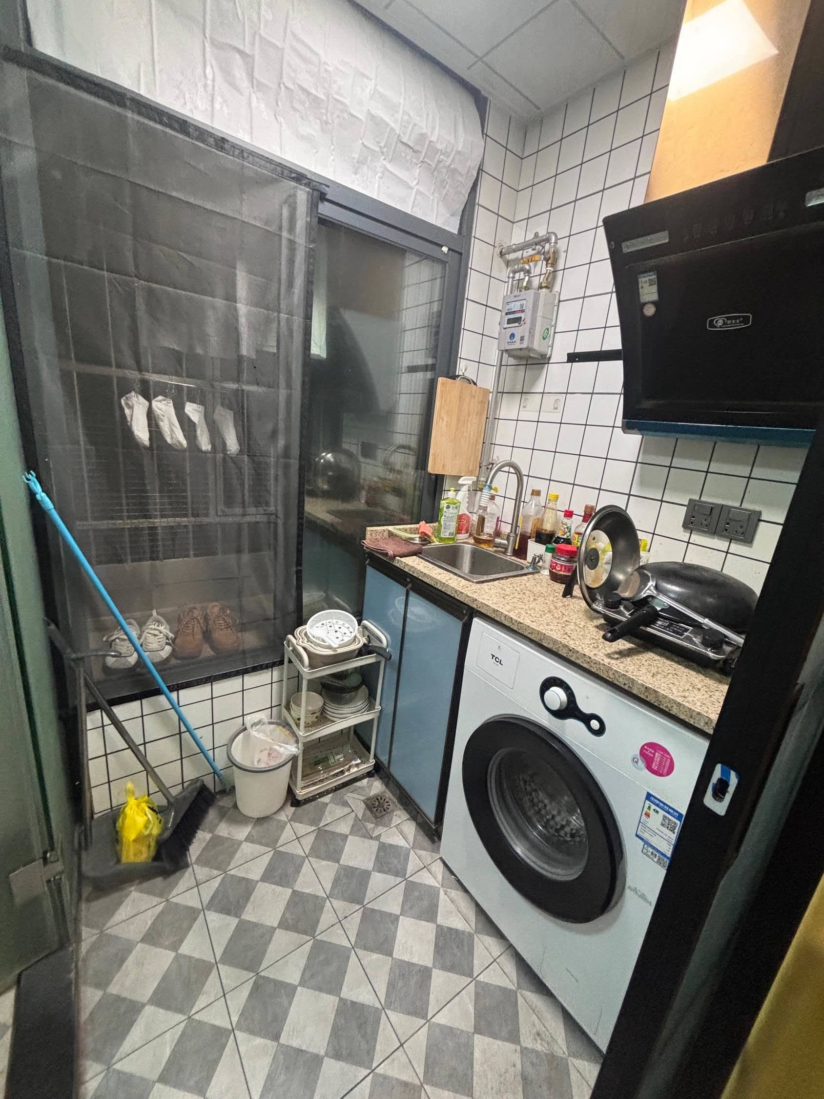 Shenzhen-BaoAn-Cozy Home,Clean&Comfy,No Gender Limit,Hustle & Bustle,“Friends”,Chilled,LGBTQ Friendly,Pet Friendly