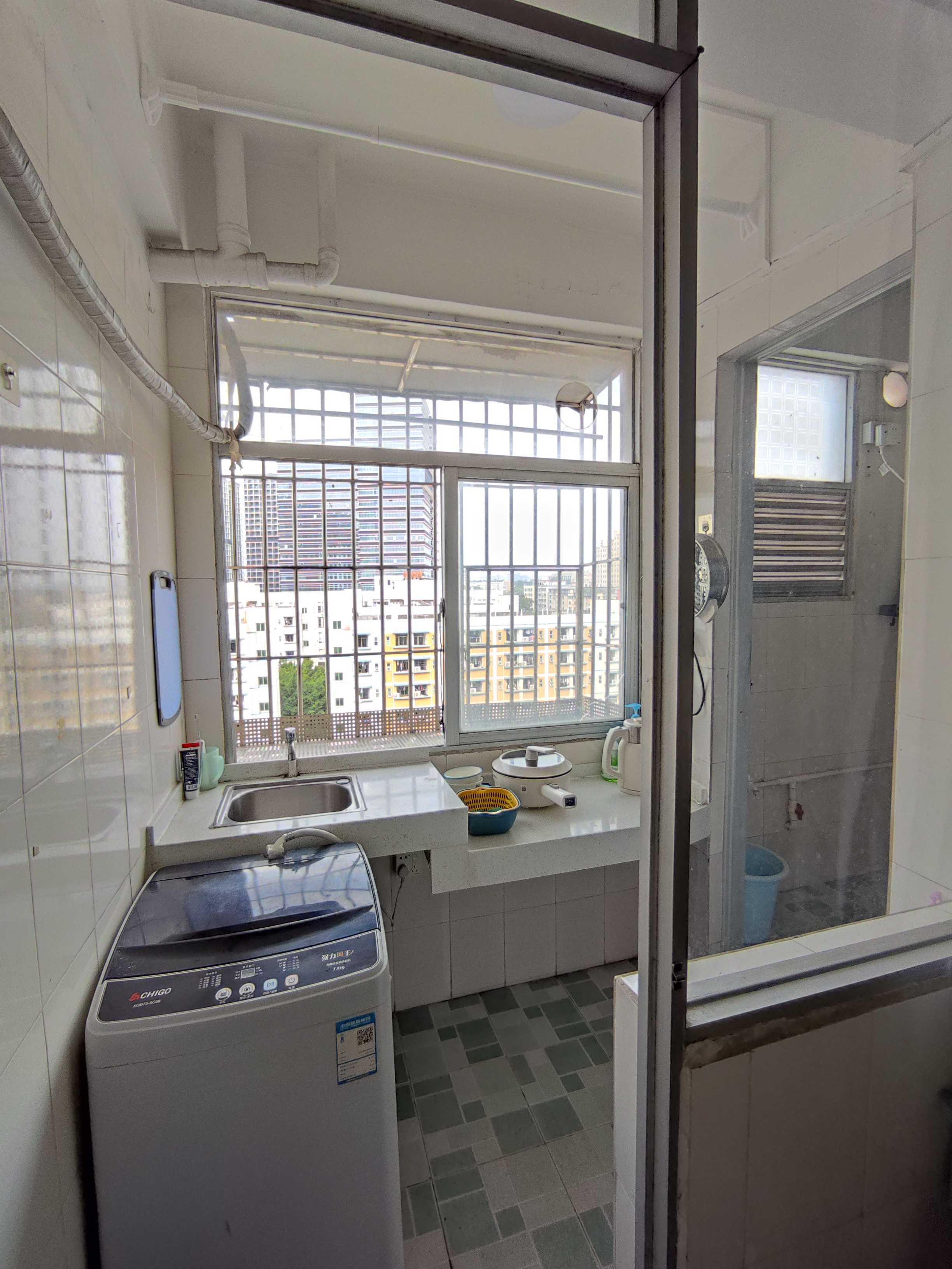 Shenzhen-Longhua-Cozy Home,Clean&Comfy,No Gender Limit,Hustle & Bustle,“Friends”,Chilled,LGBTQ Friendly,Pet Friendly