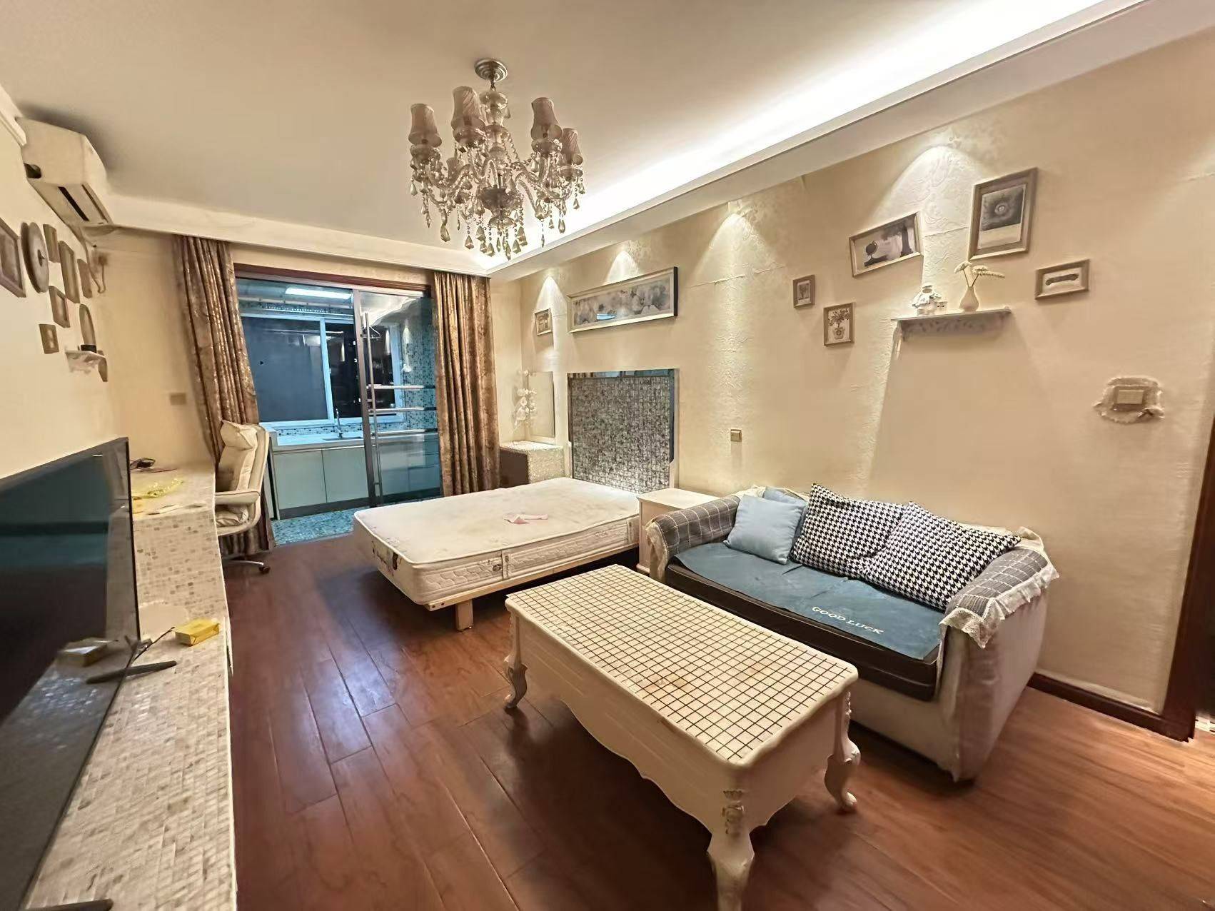 Xi'An-Yanta-Cozy Home,Clean&Comfy,No Gender Limit,Hustle & Bustle,“Friends”,Chilled,LGBTQ Friendly