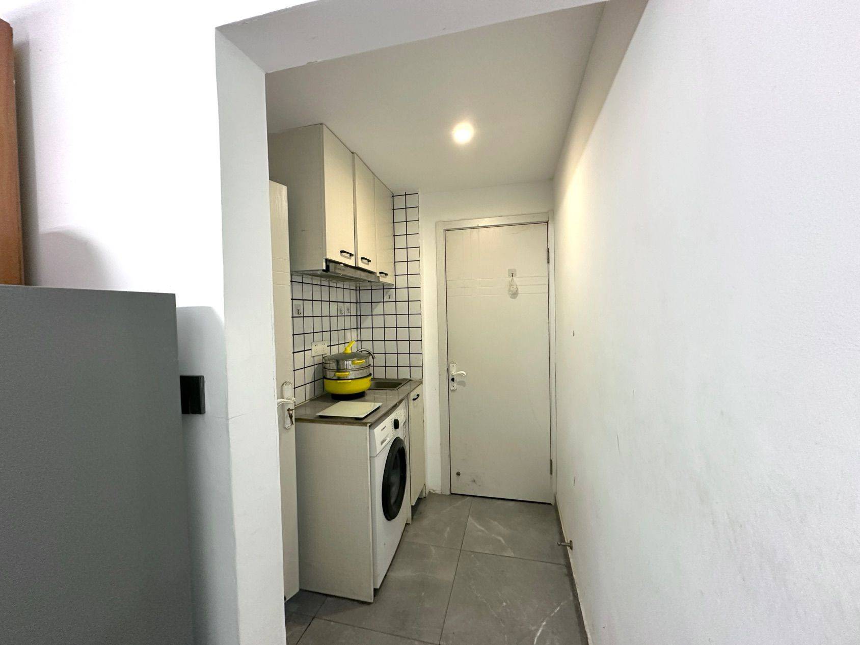 Shanghai-Minhang-徐汇租房,押一付一,带泳池,闵行租房,15号线,高楼层采光好,酒店式公寓,落地窗,外籍可住,华泾租房,5号线租房,拎包入住,大露台,15号线租房,Pet Friendly,LGBTQ Friendly,Cozy Home,Clean&Comfy,No Gender Limit,Hustle & Bustle,“Friends”,Chilled