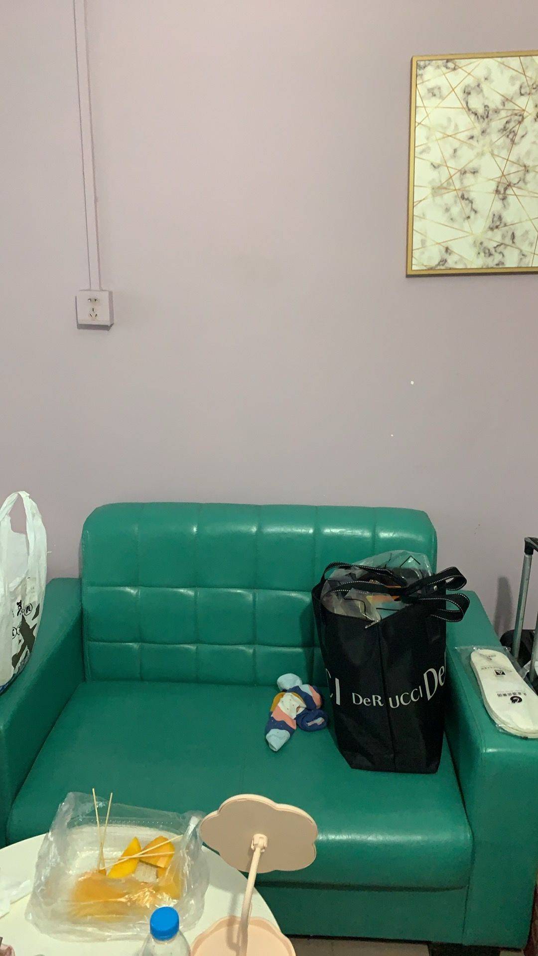 Guangzhou-Tianhe-Cozy Home,Clean&Comfy,No Gender Limit,Hustle & Bustle,“Friends”,Chilled,LGBTQ Friendly,Pet Friendly