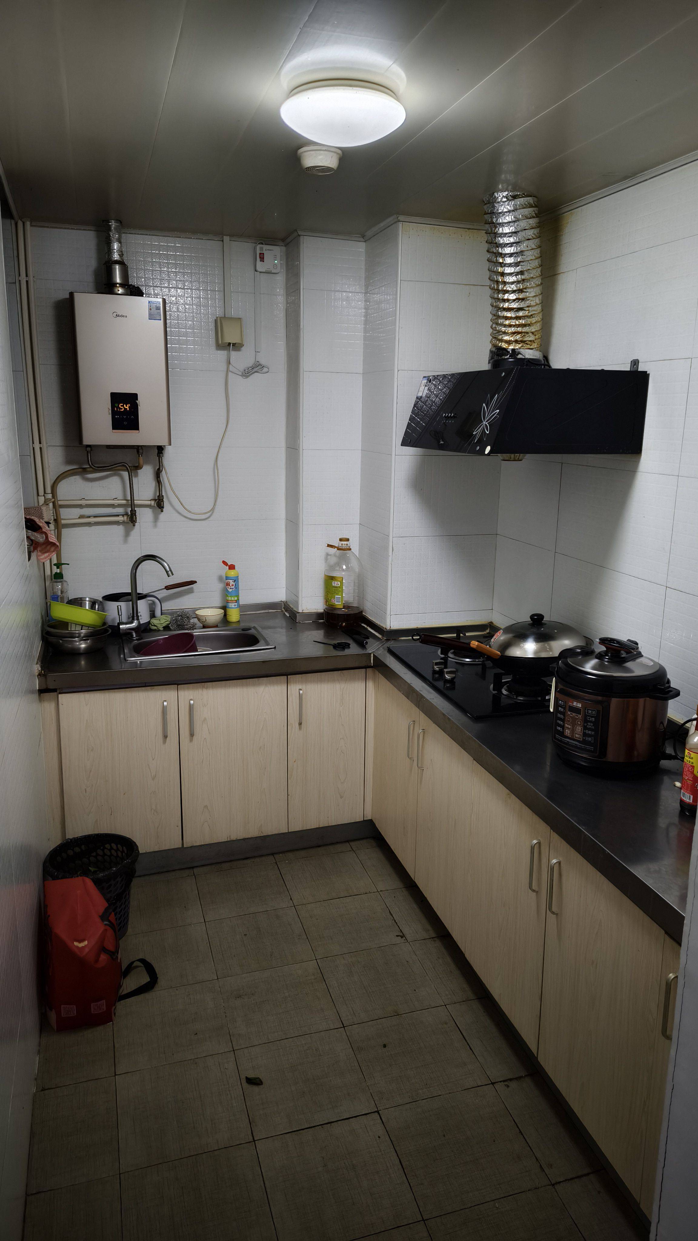 Wuhan-Jiang'an-Cozy Home,Clean&Comfy,No Gender Limit,Hustle & Bustle,“Friends”,Chilled,LGBTQ Friendly,Pet Friendly