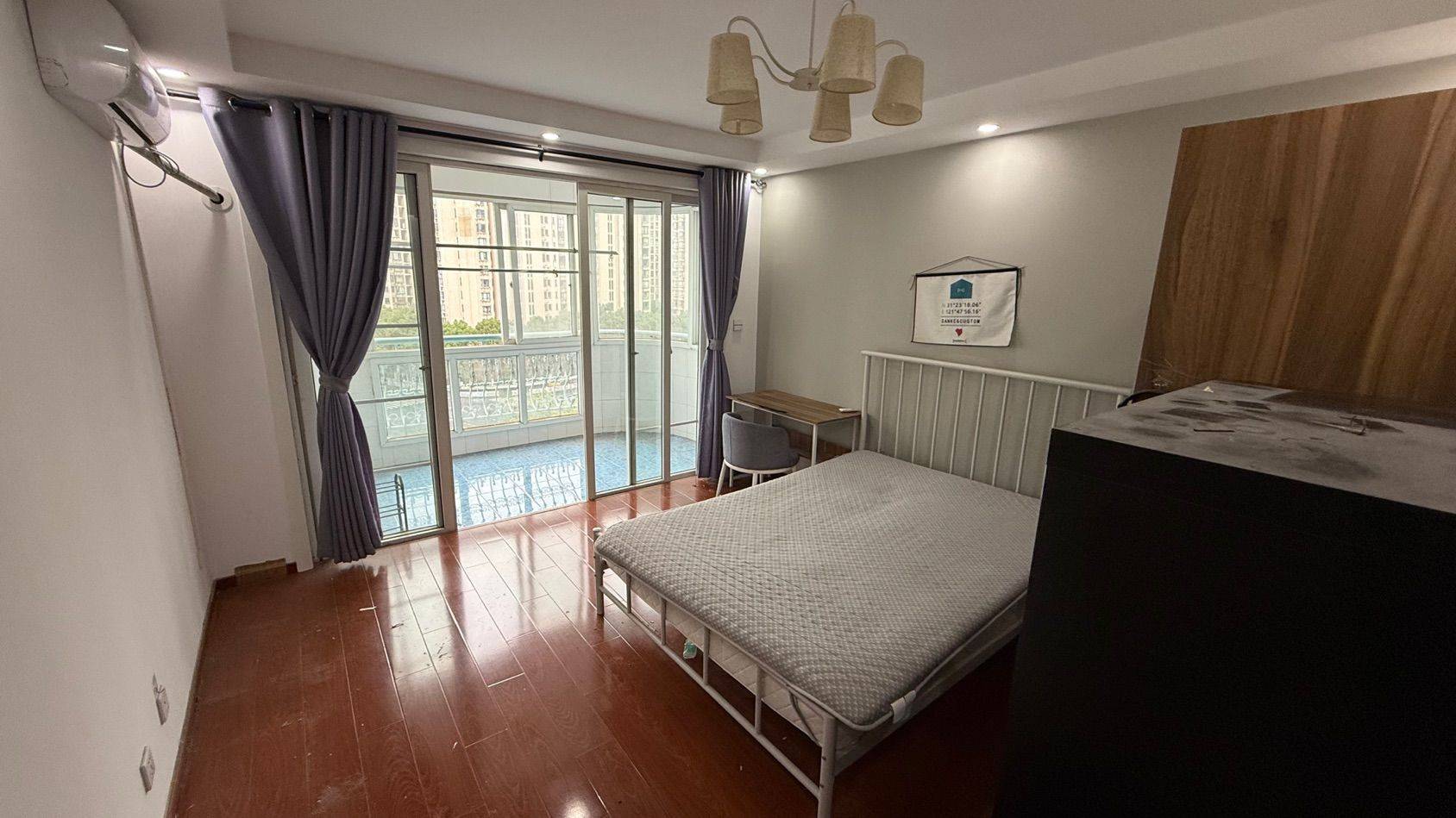 Shanghai-Minhang-Cozy Home,Clean&Comfy,No Gender Limit,Hustle & Bustle,“Friends”,Chilled