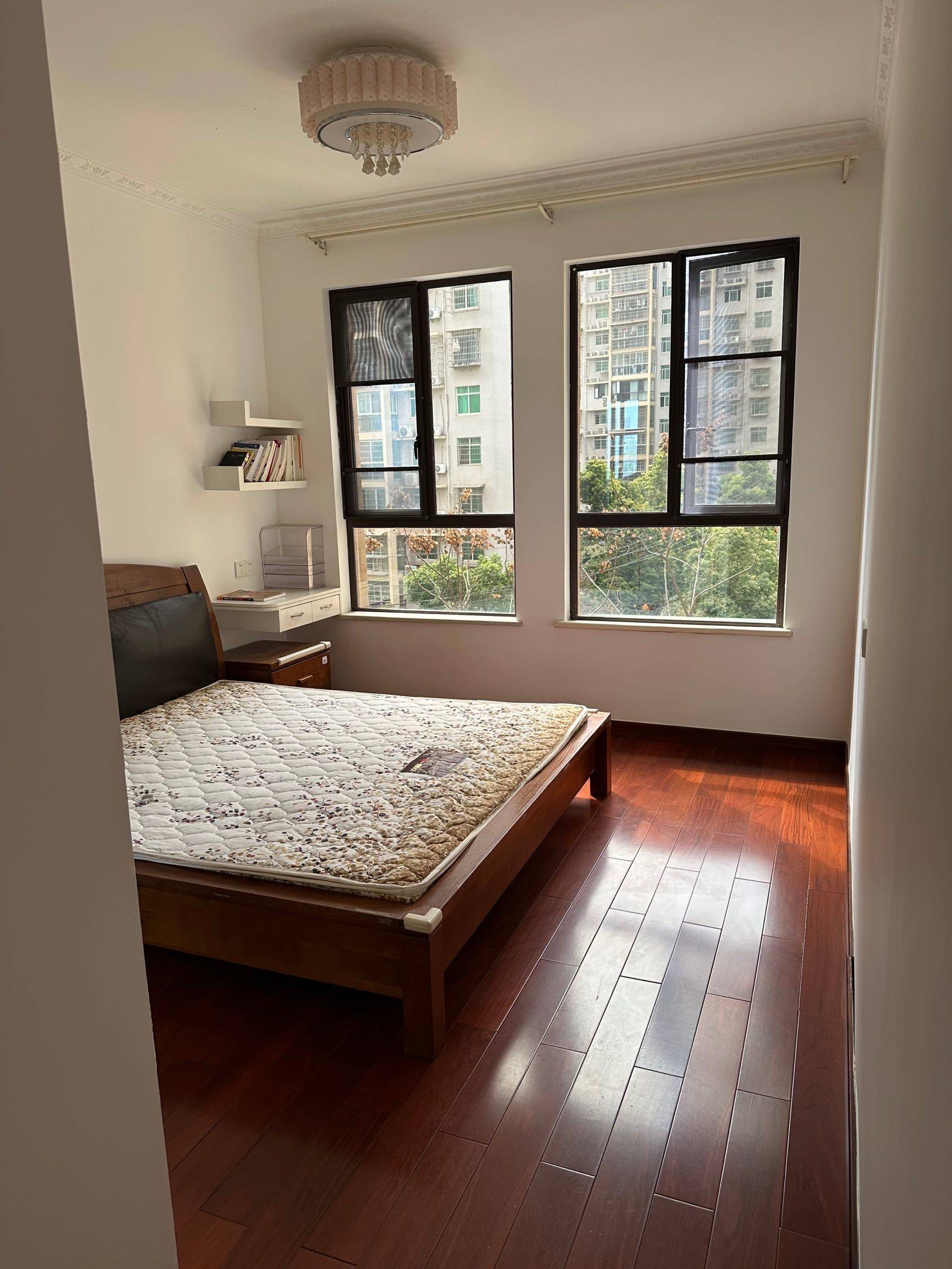 Changsha-Yuhua-Cozy Home,Clean&Comfy,No Gender Limit,Hustle & Bustle,“Friends”,Chilled